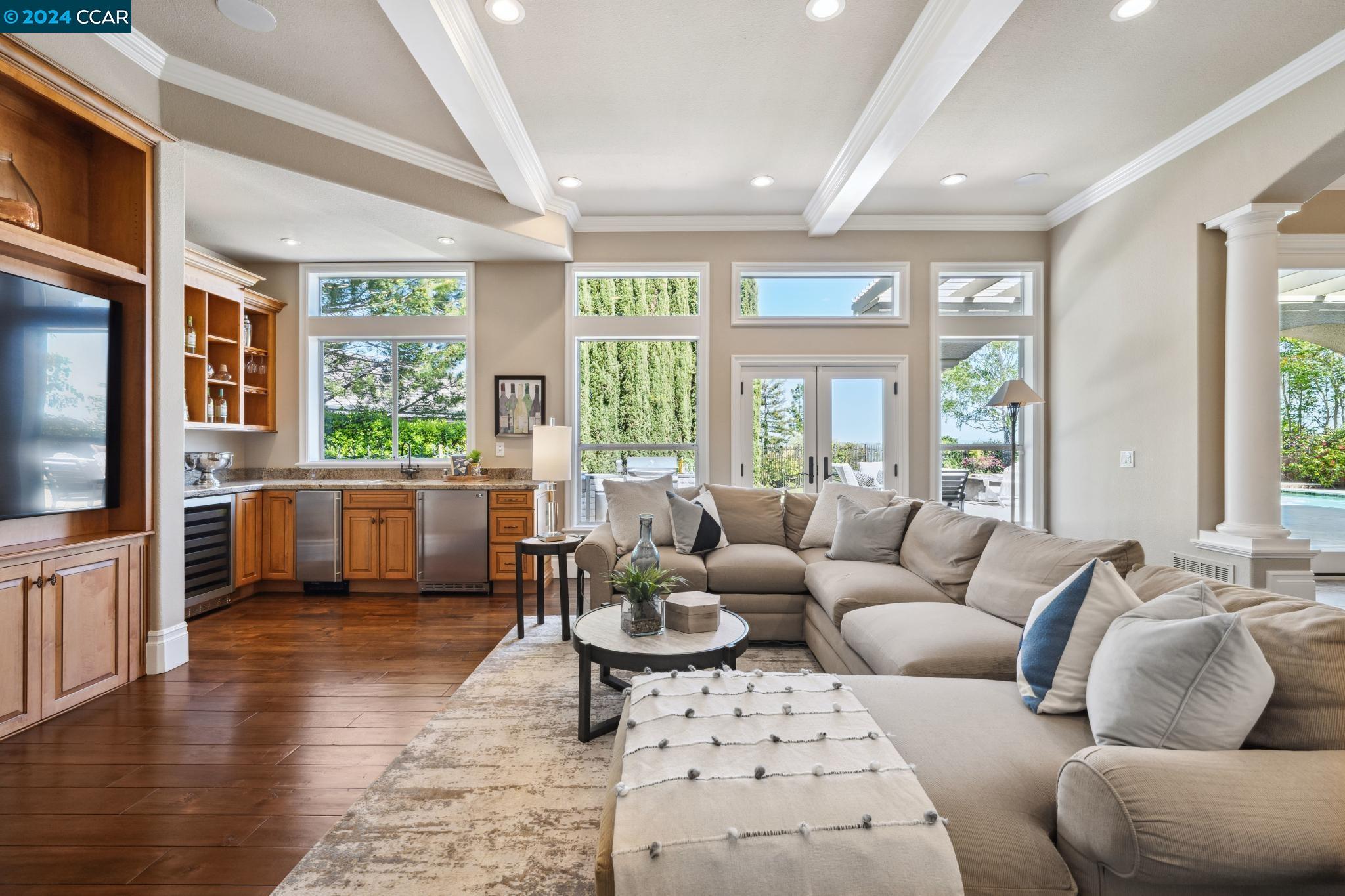 3601 Country Club Terrace