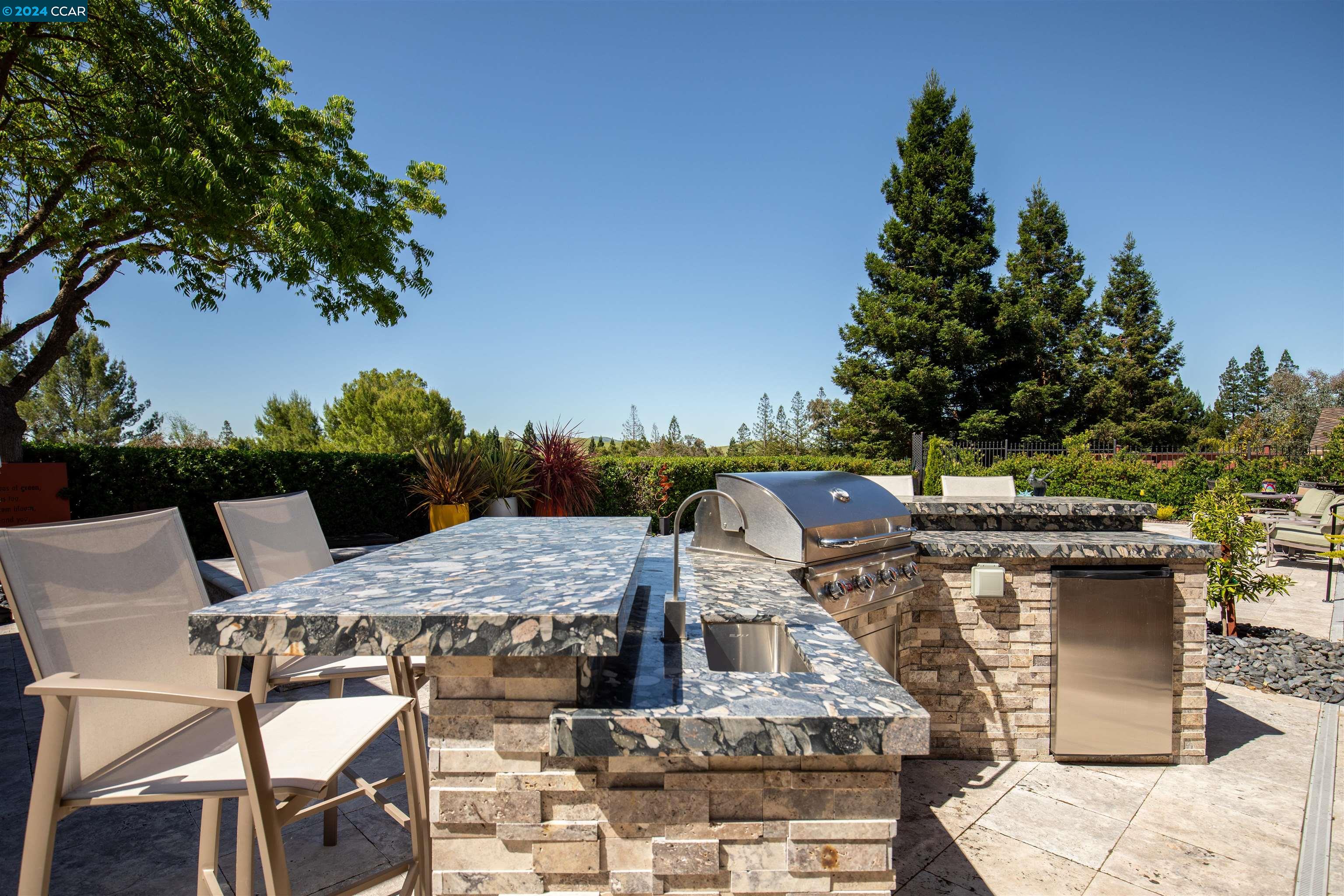 3422 Silver Maple Dr