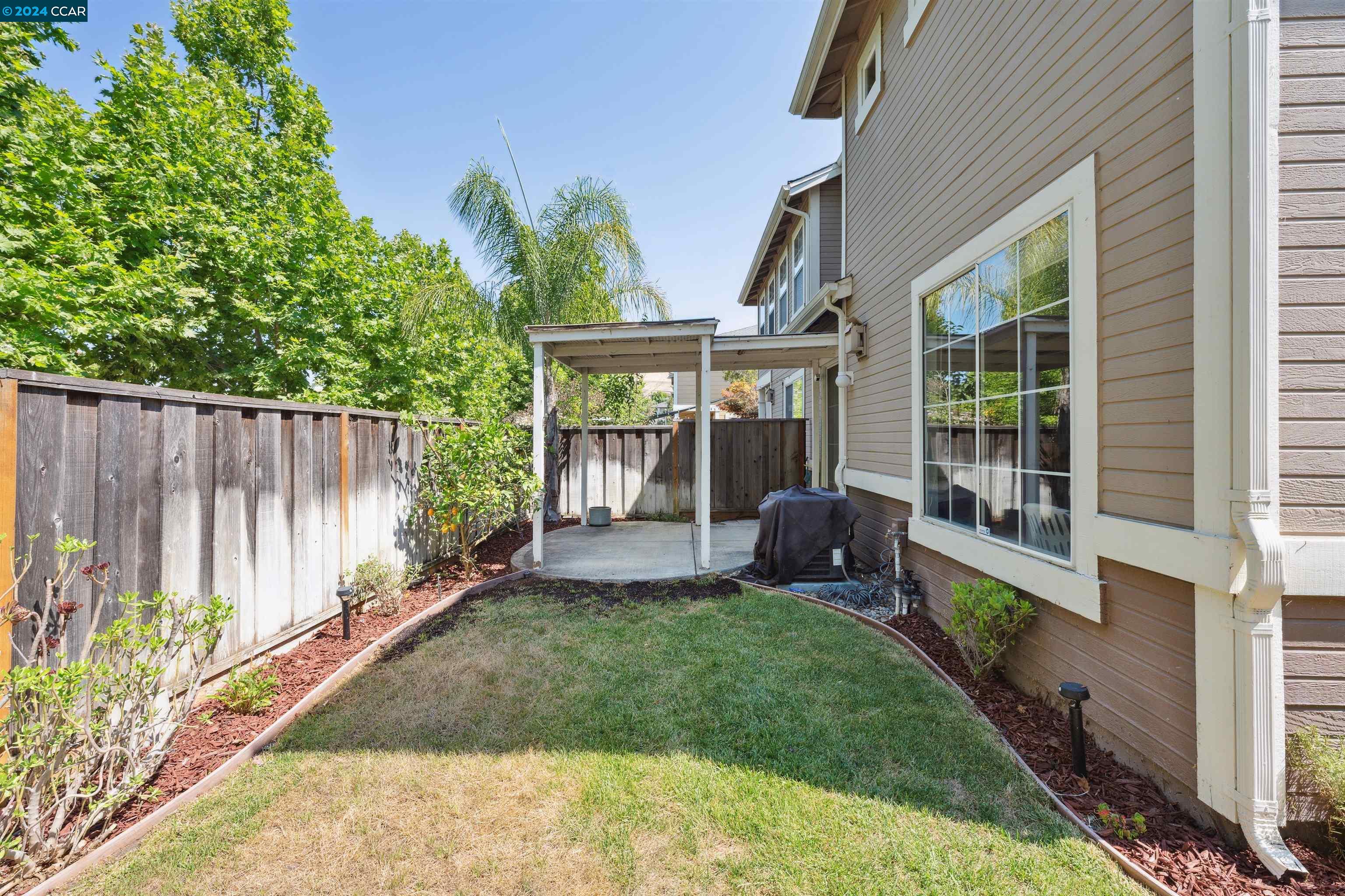 397 Castlemaine Ct