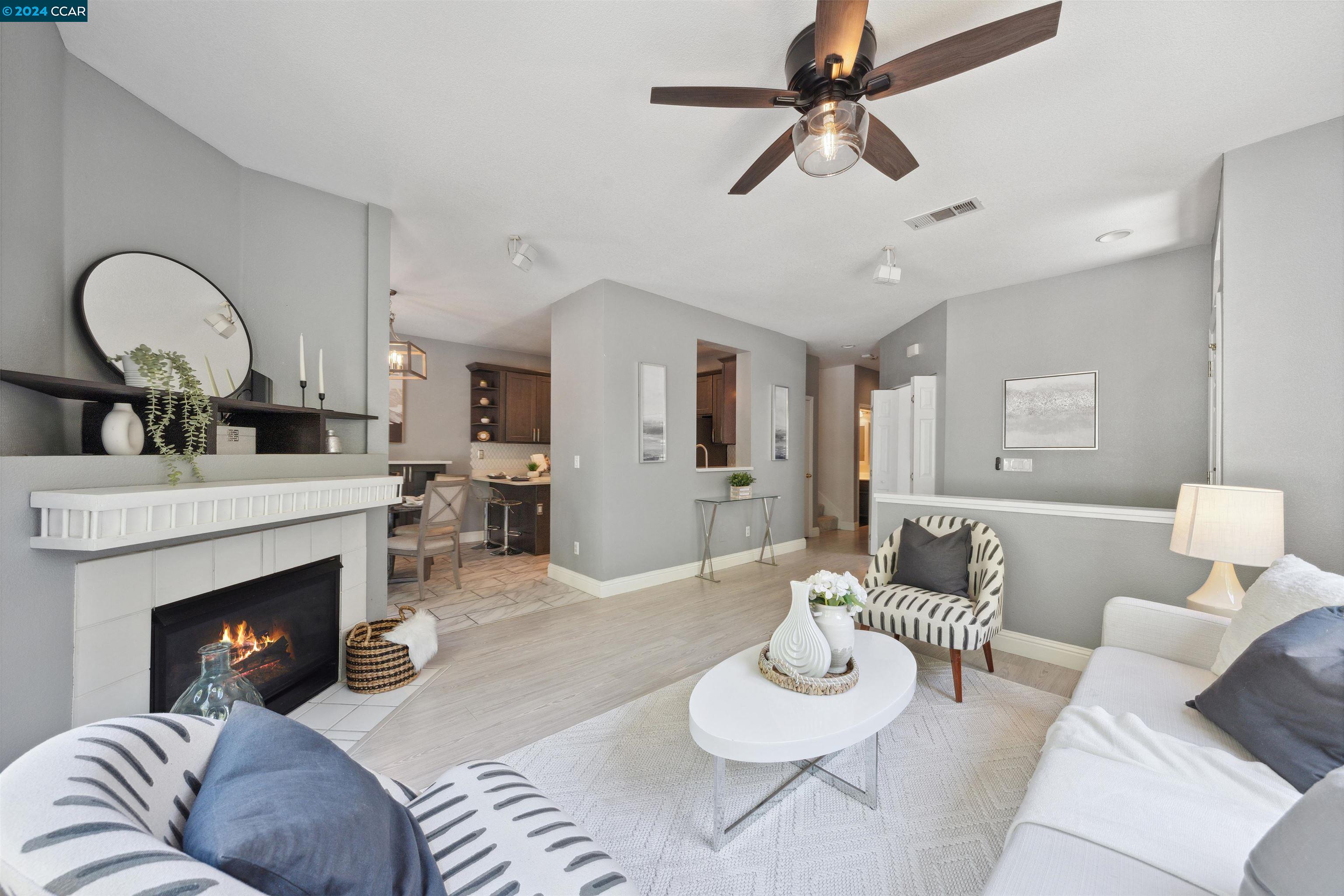 397 Castlemaine Ct