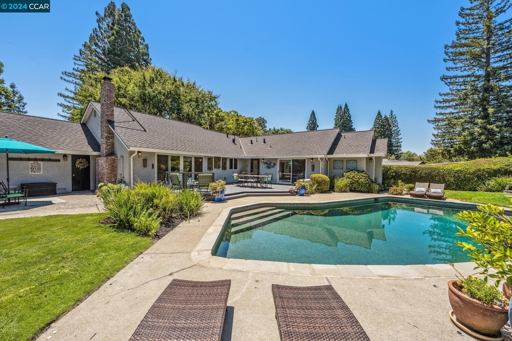1043 White Gate Rd