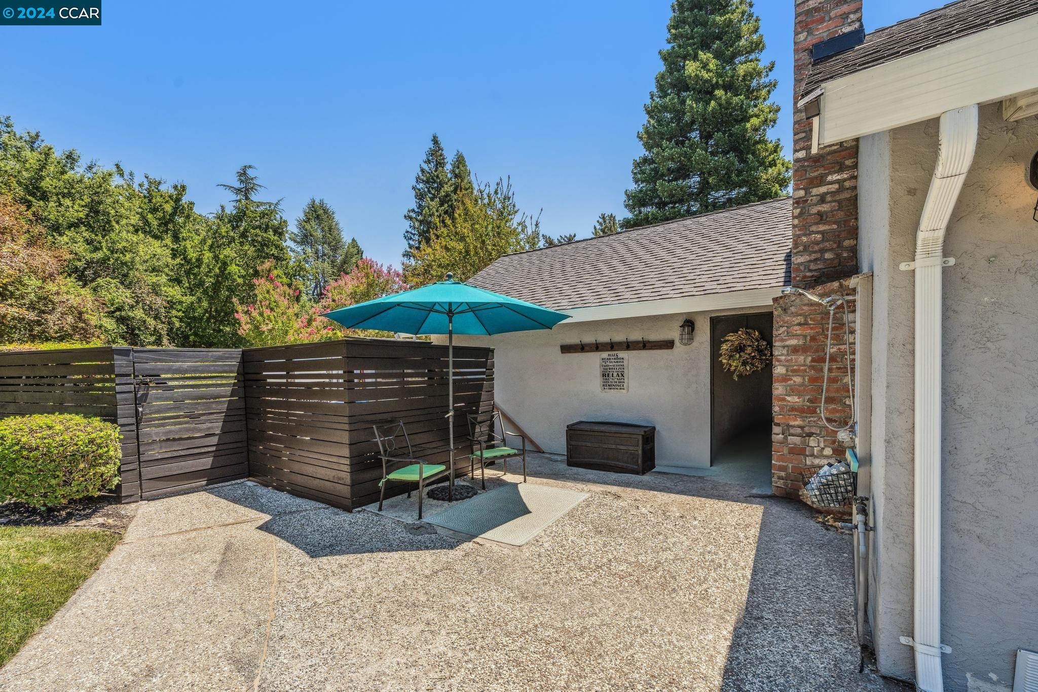 1043 White Gate Rd