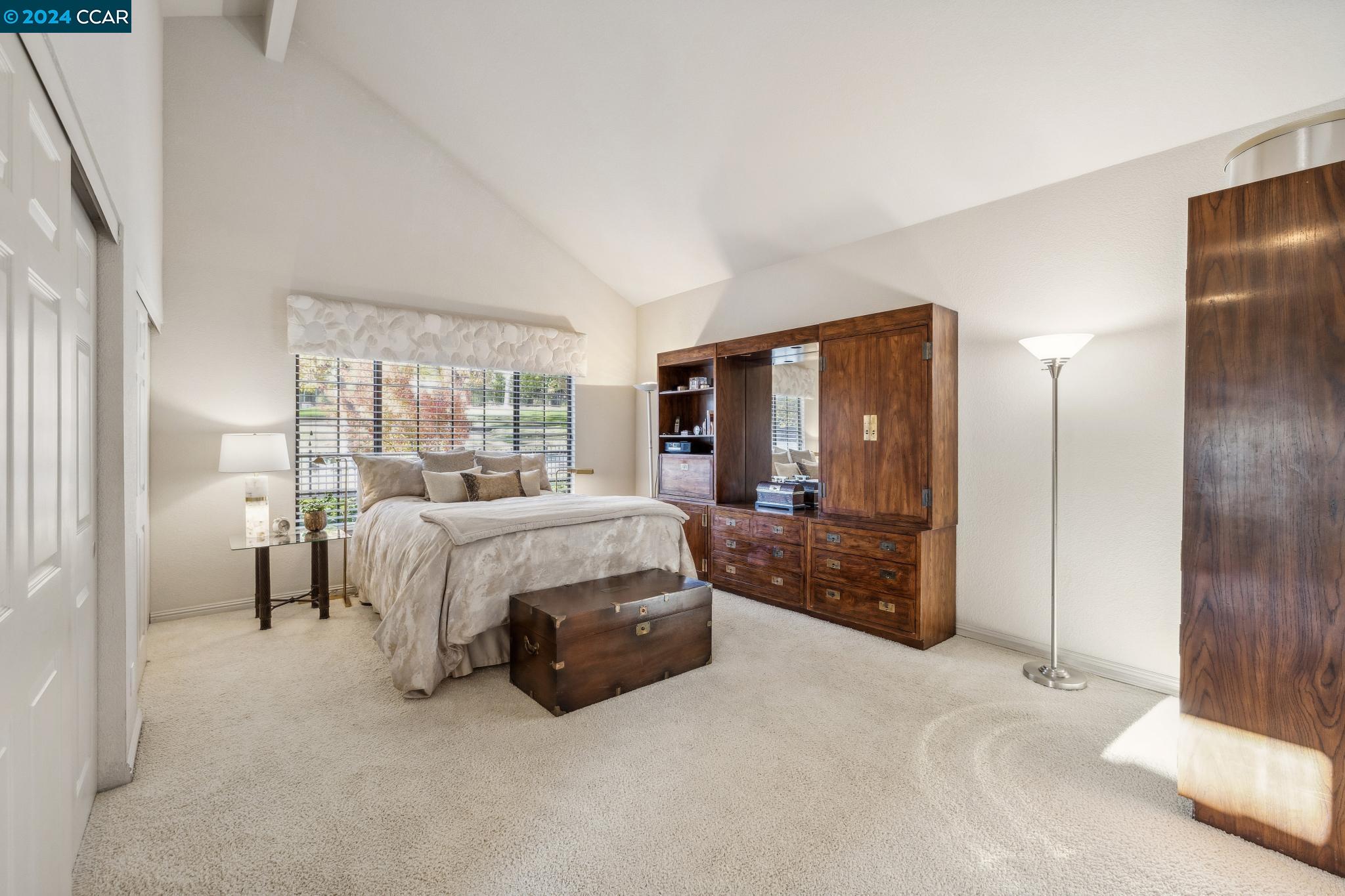 316 Jacaranda Dr