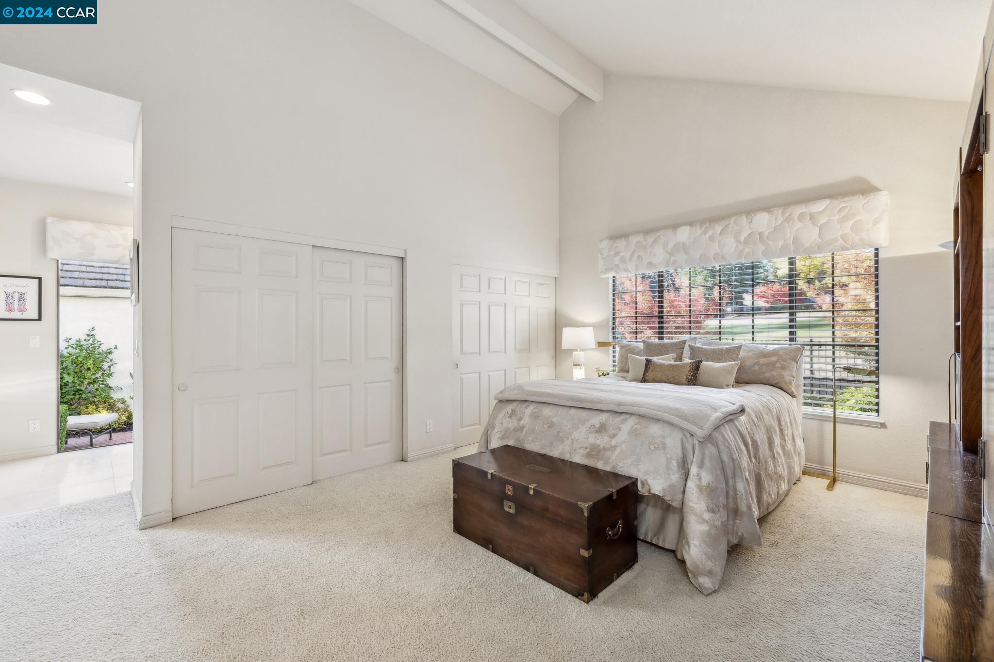 316 Jacaranda Dr