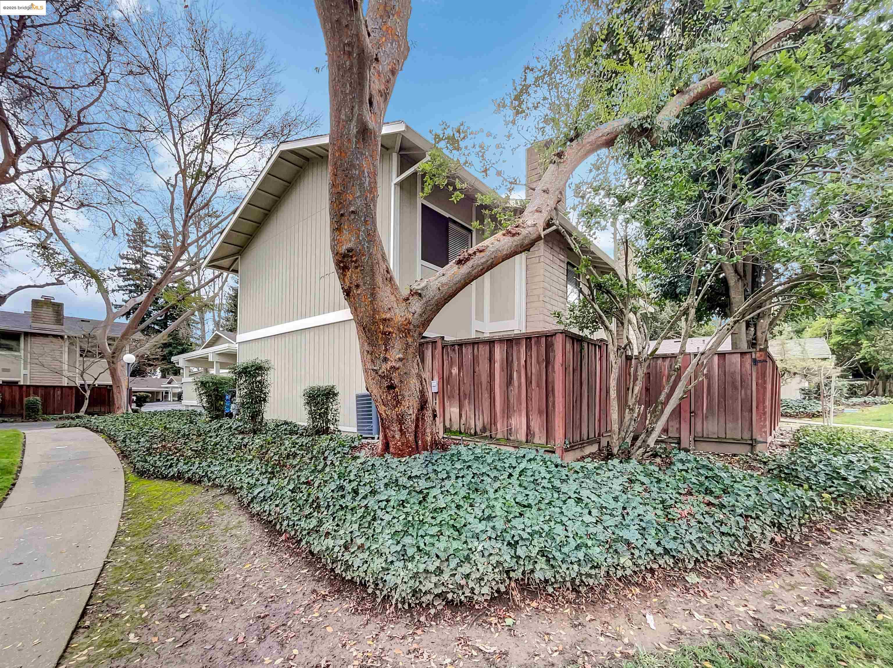 175 Midland WAY