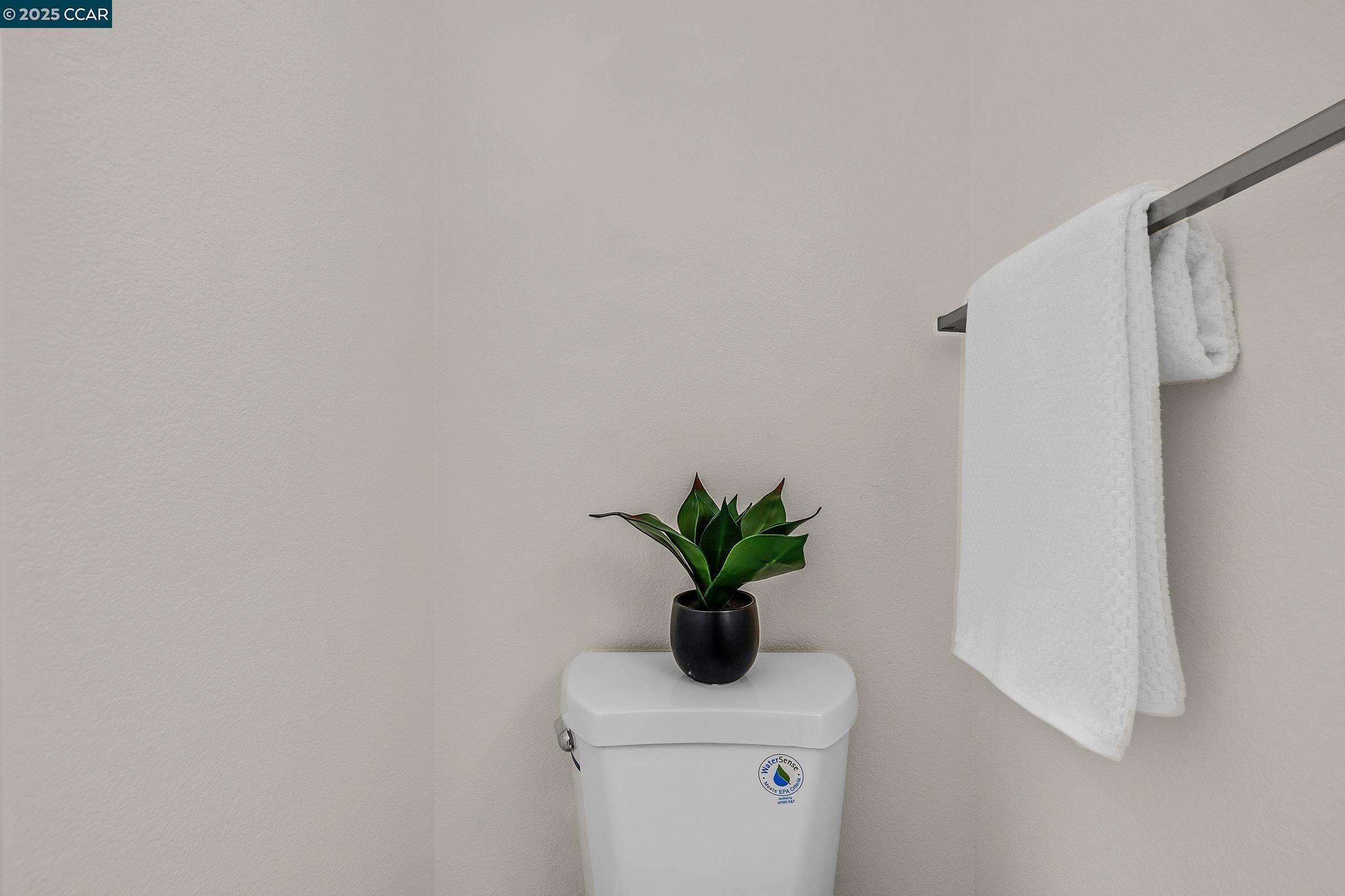 2883 Saint Martins Way