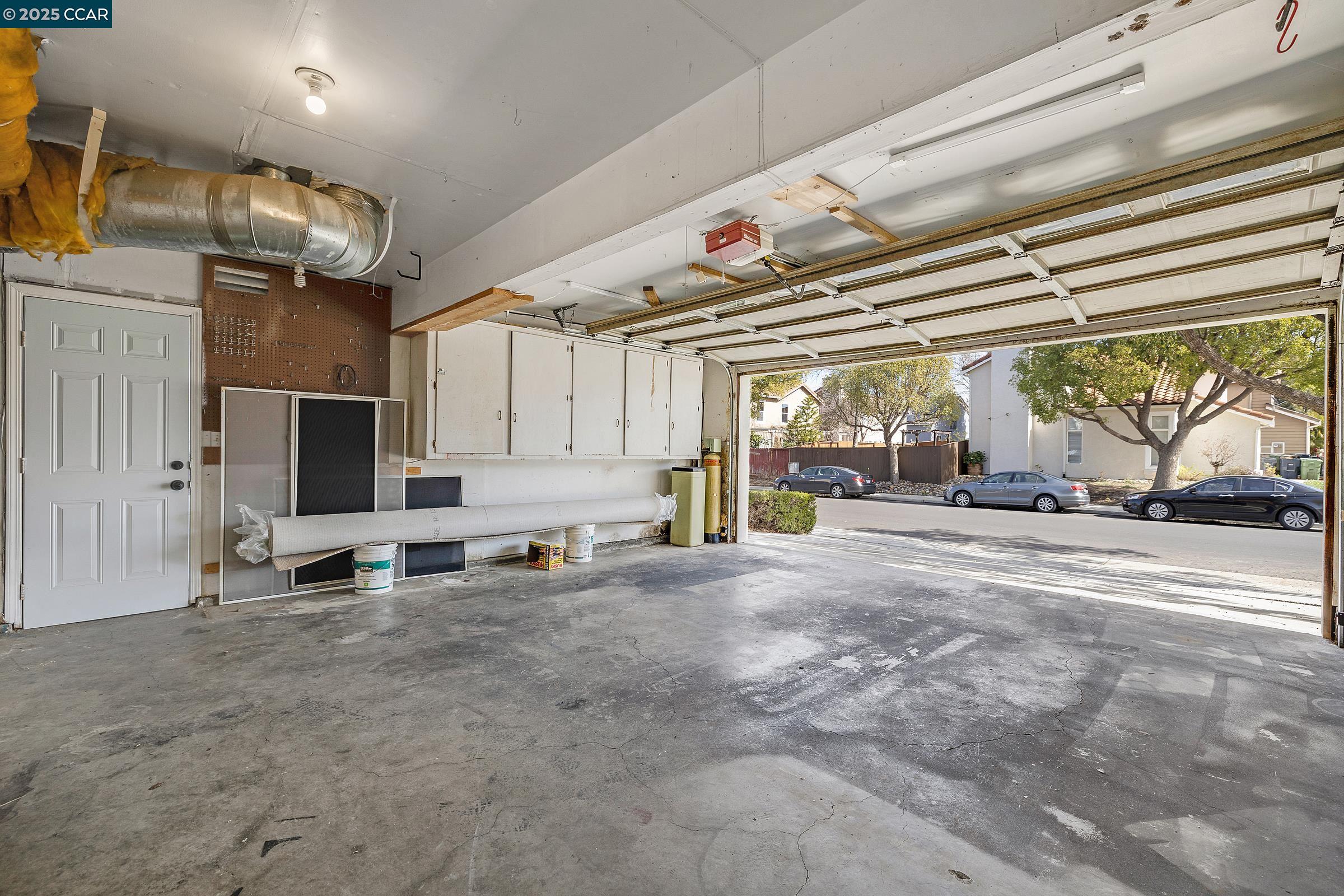 2883 Saint Martins Way