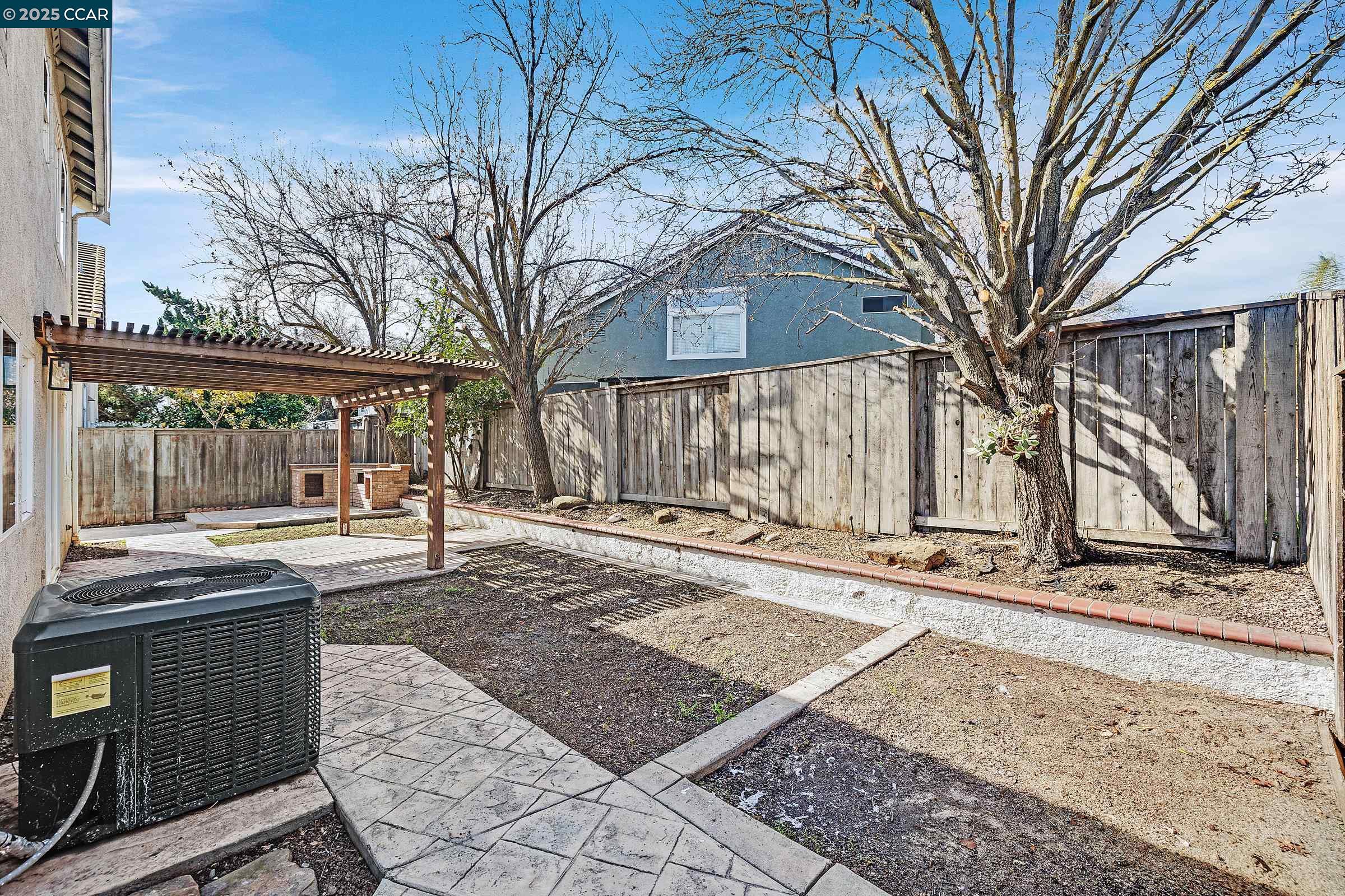 2883 Saint Martins Way