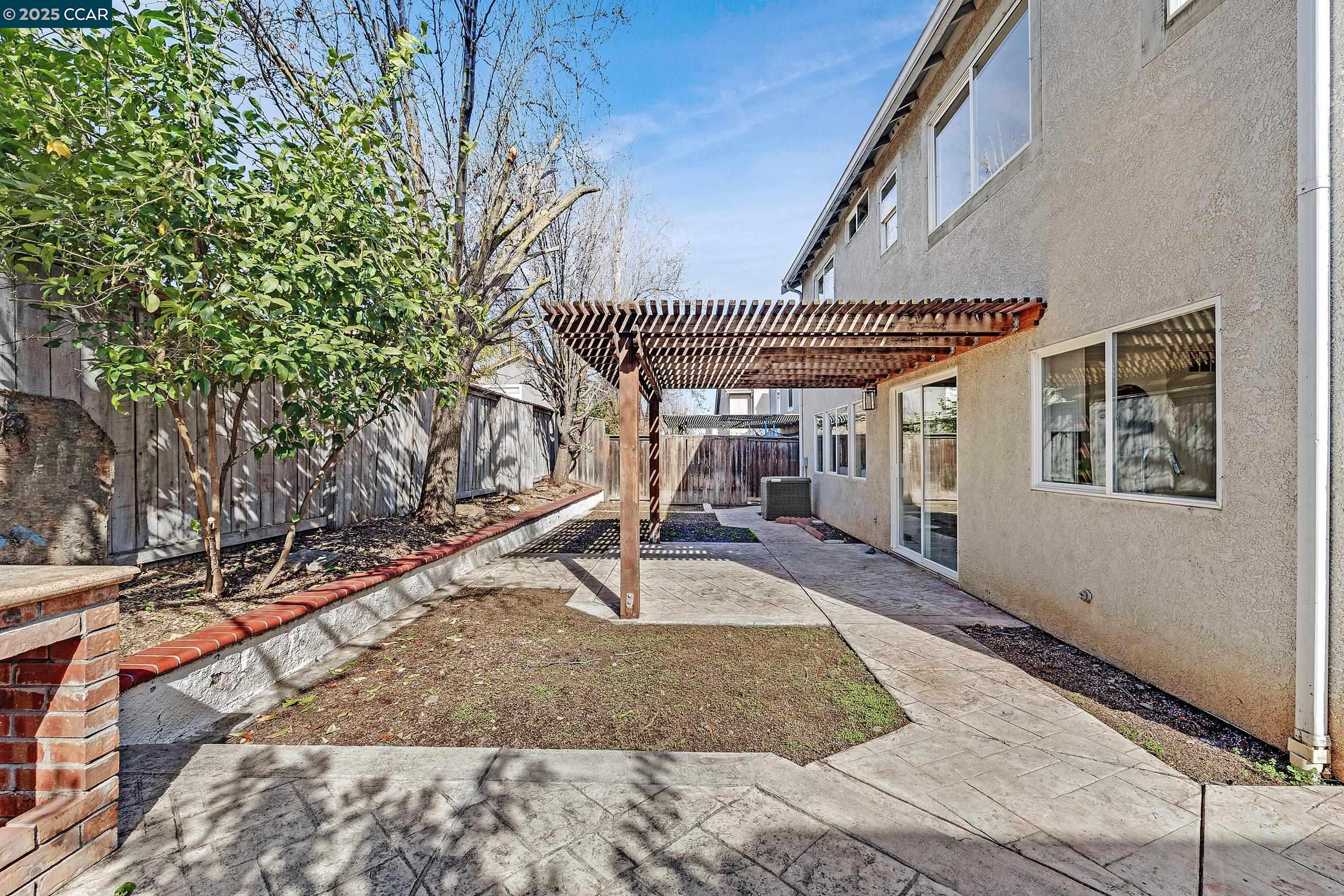 2883 Saint Martins Way