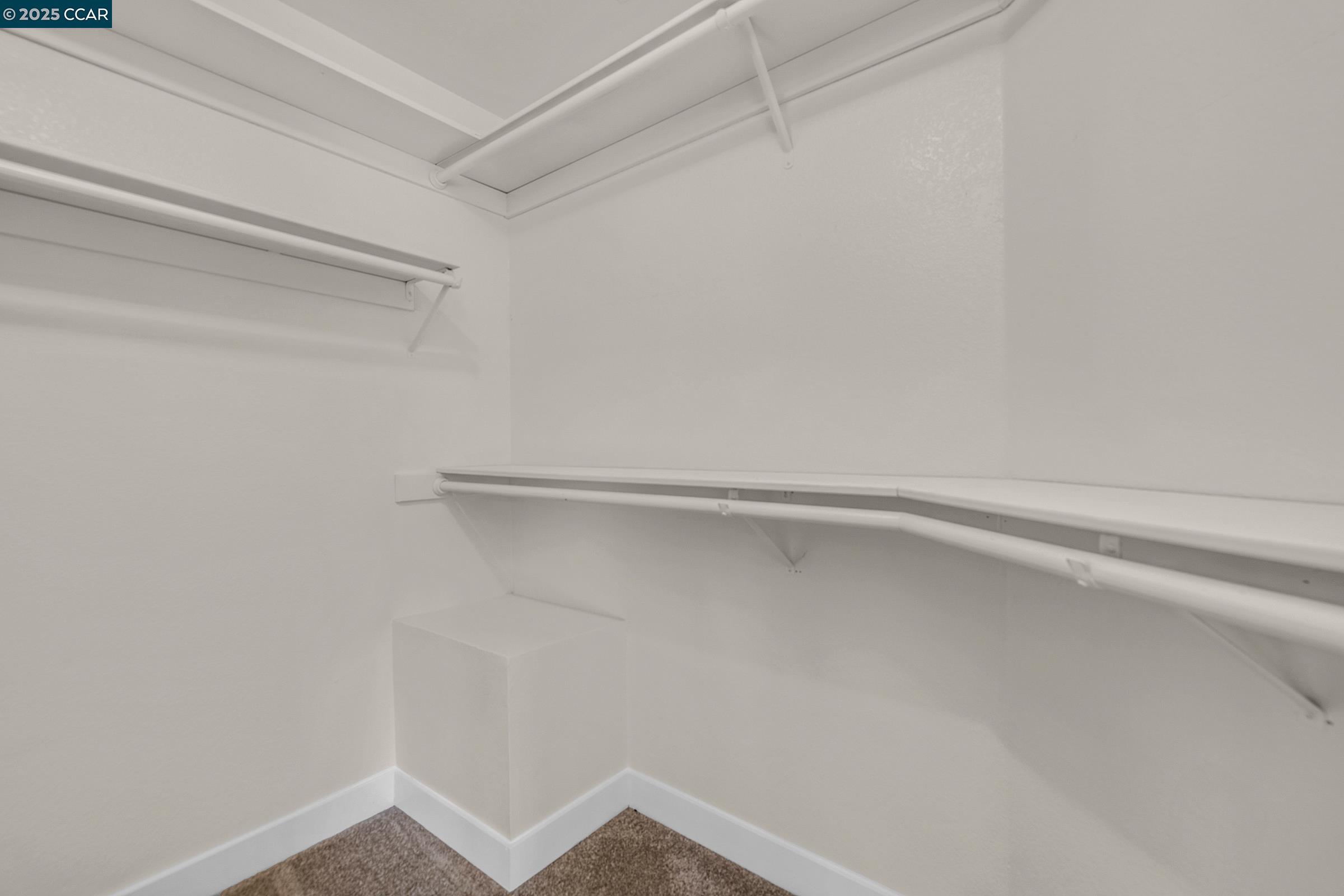 2883 Saint Martins Way