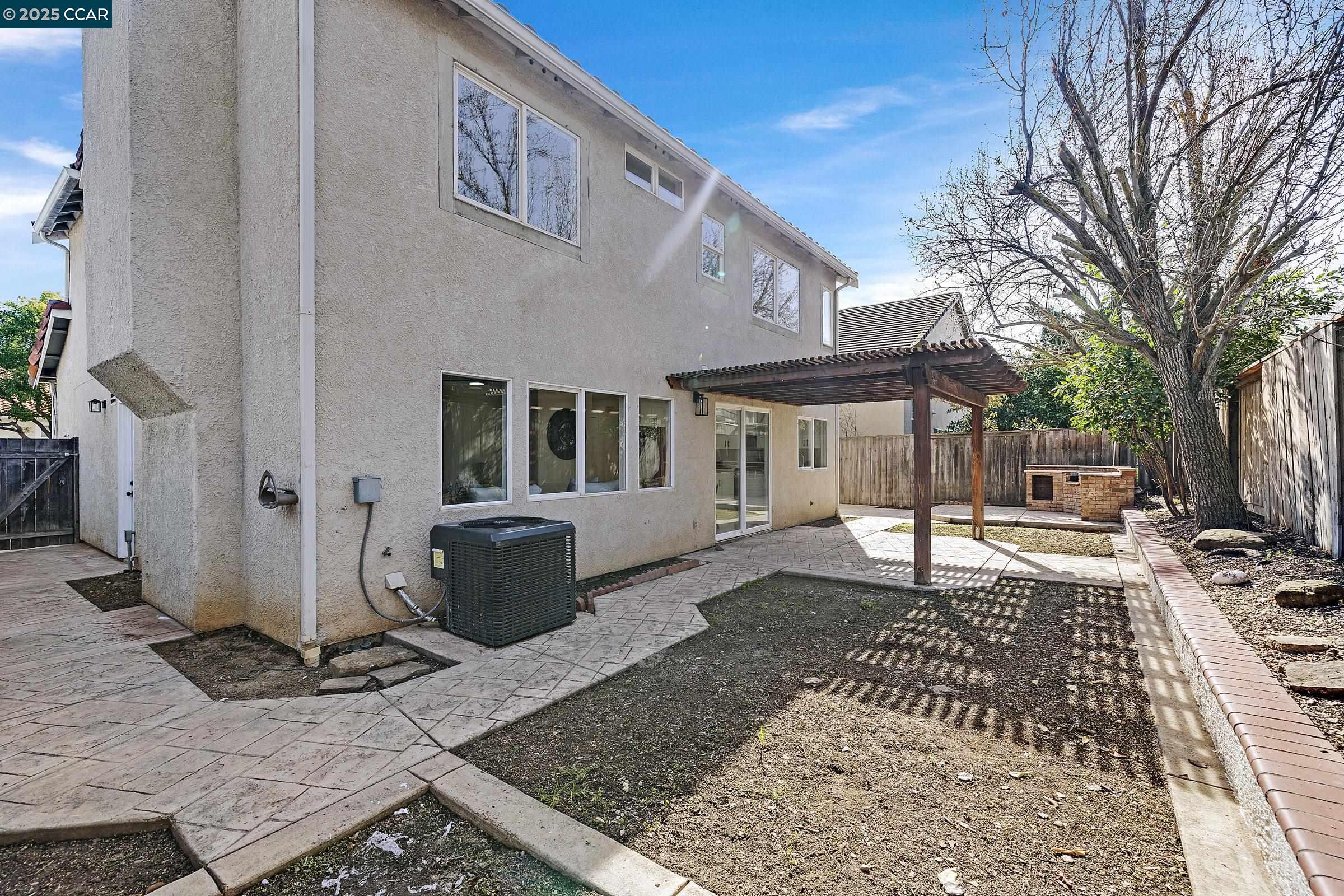 2883 Saint Martins Way