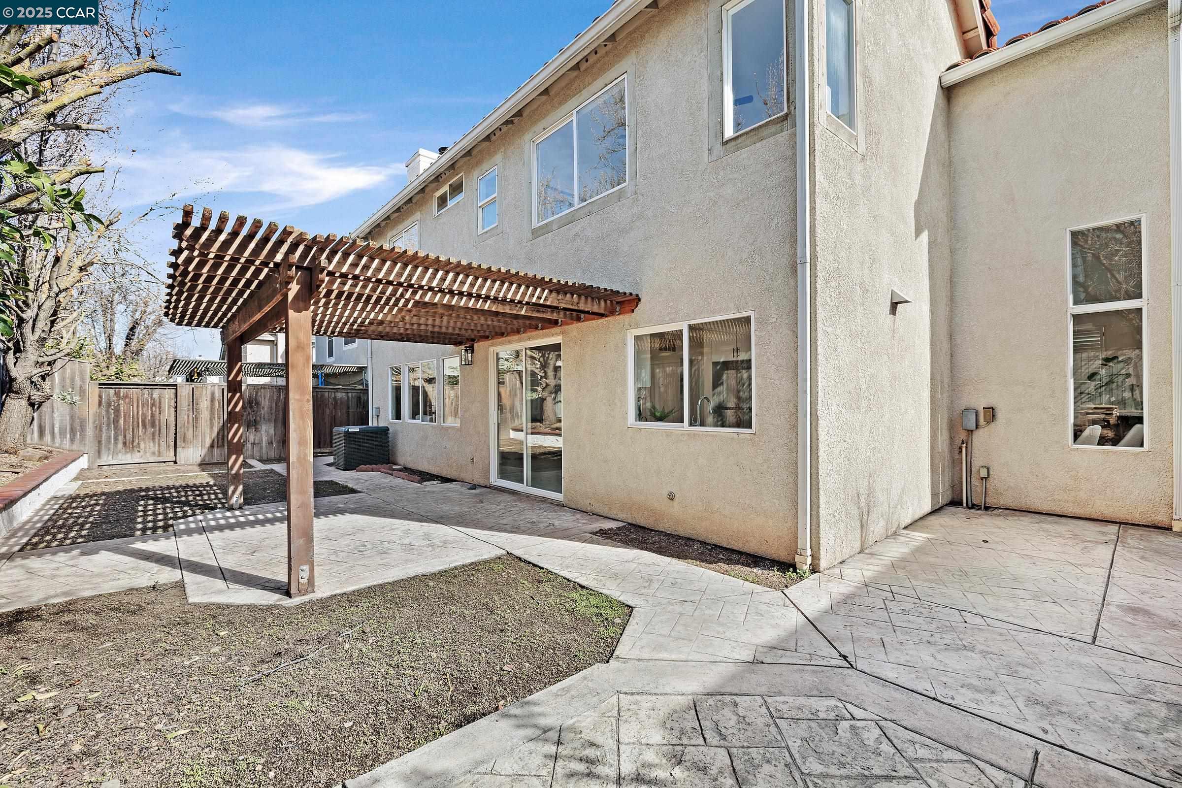 2883 Saint Martins Way