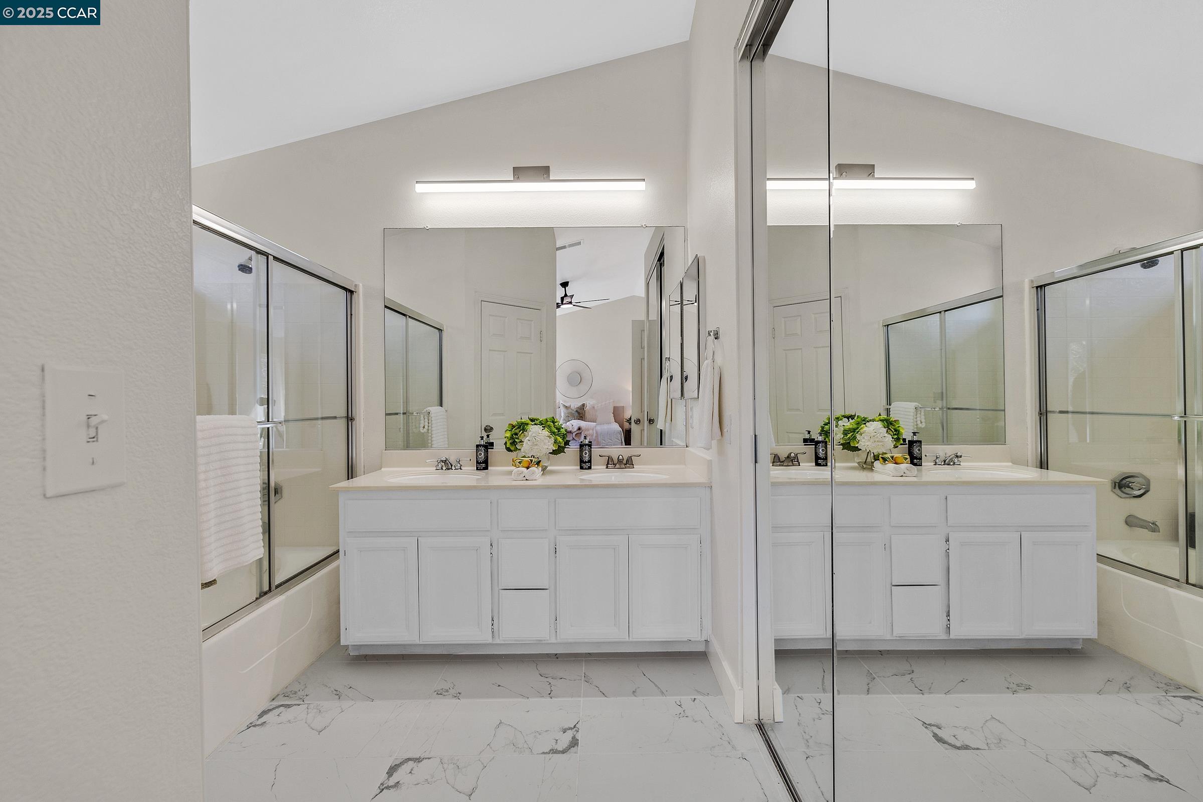 2883 Saint Martins Way