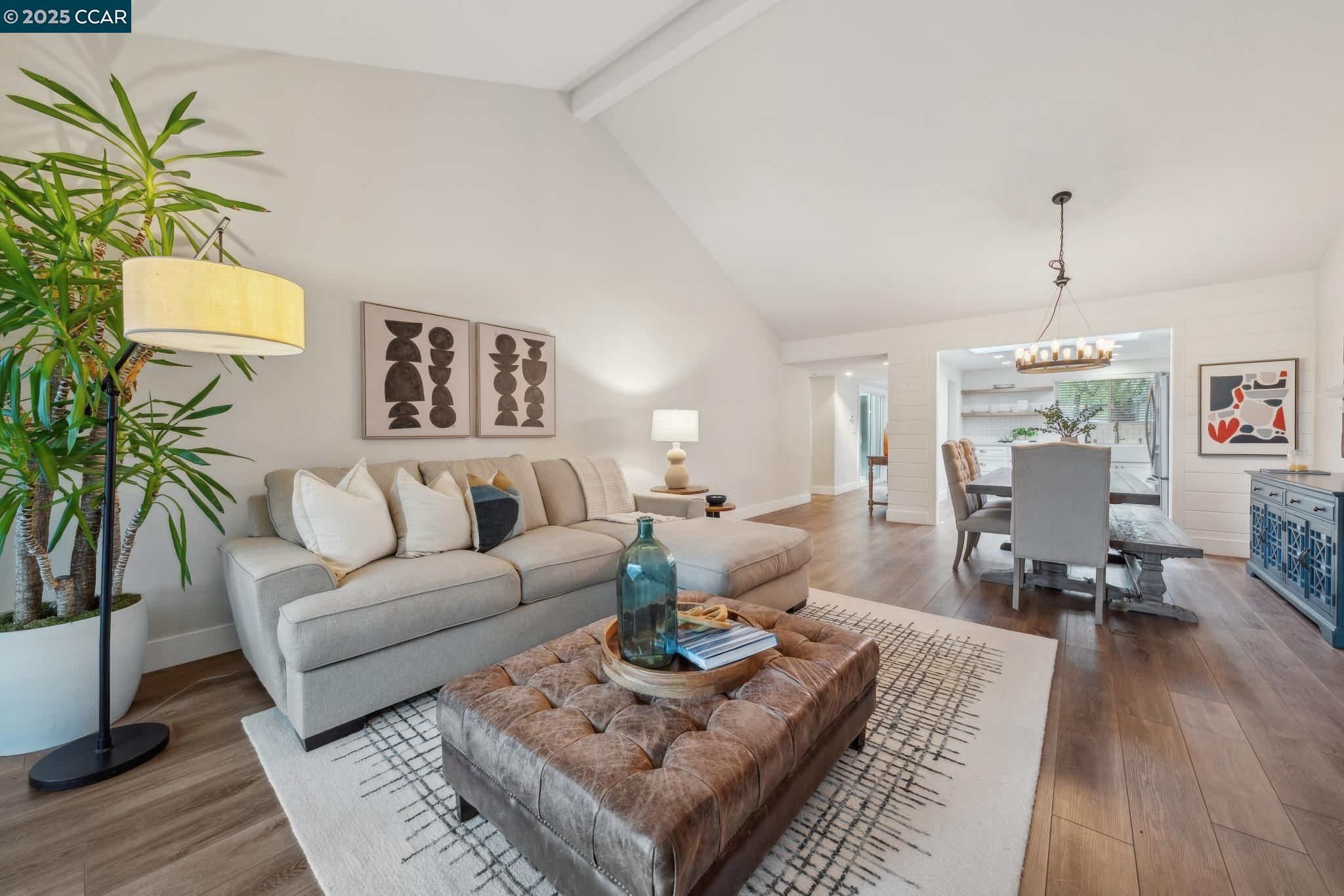 2105 Myrtle Beach Ln