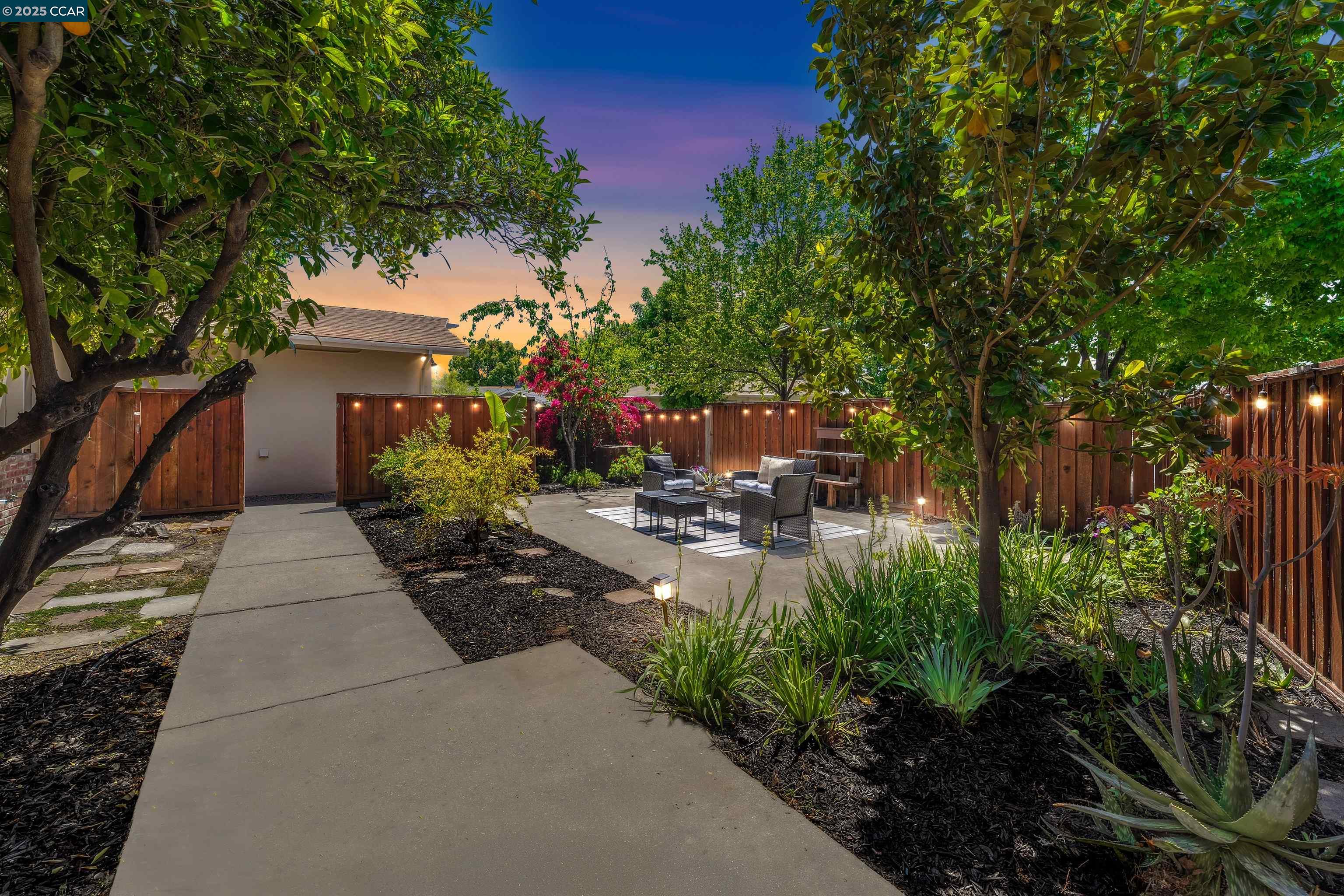 701 Duke Cir