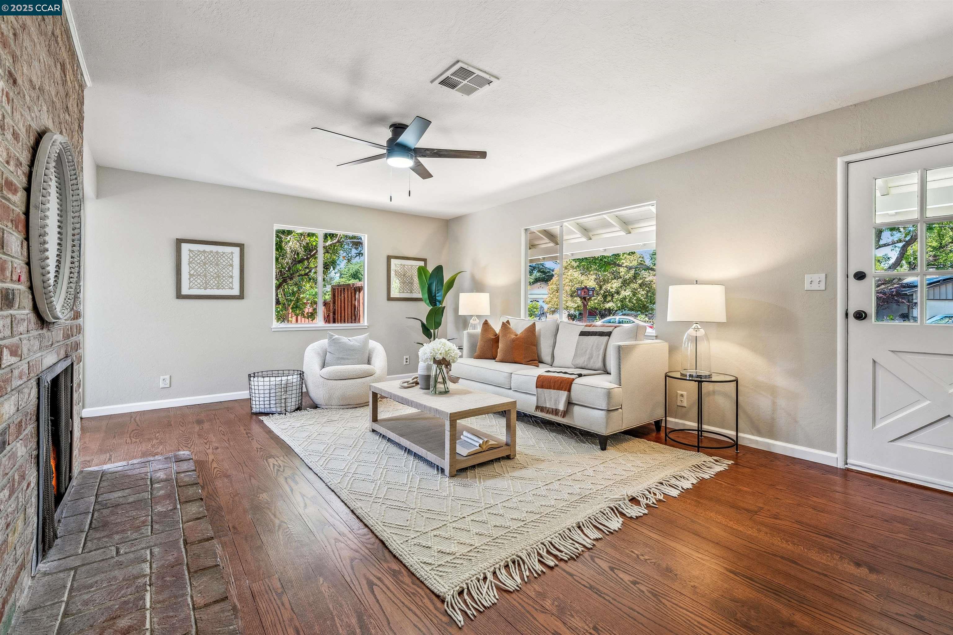 701 Duke Cir