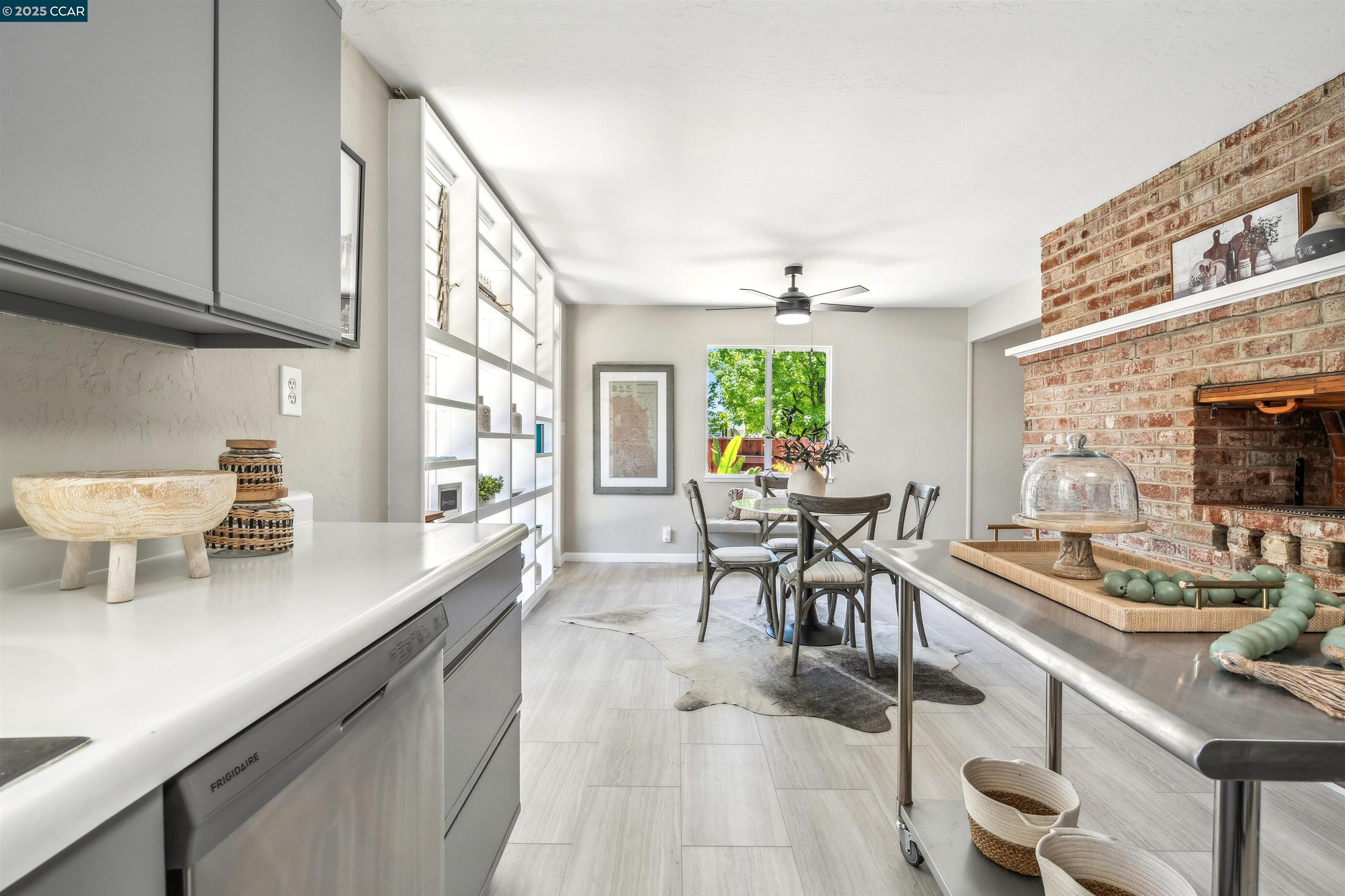 701 Duke Cir