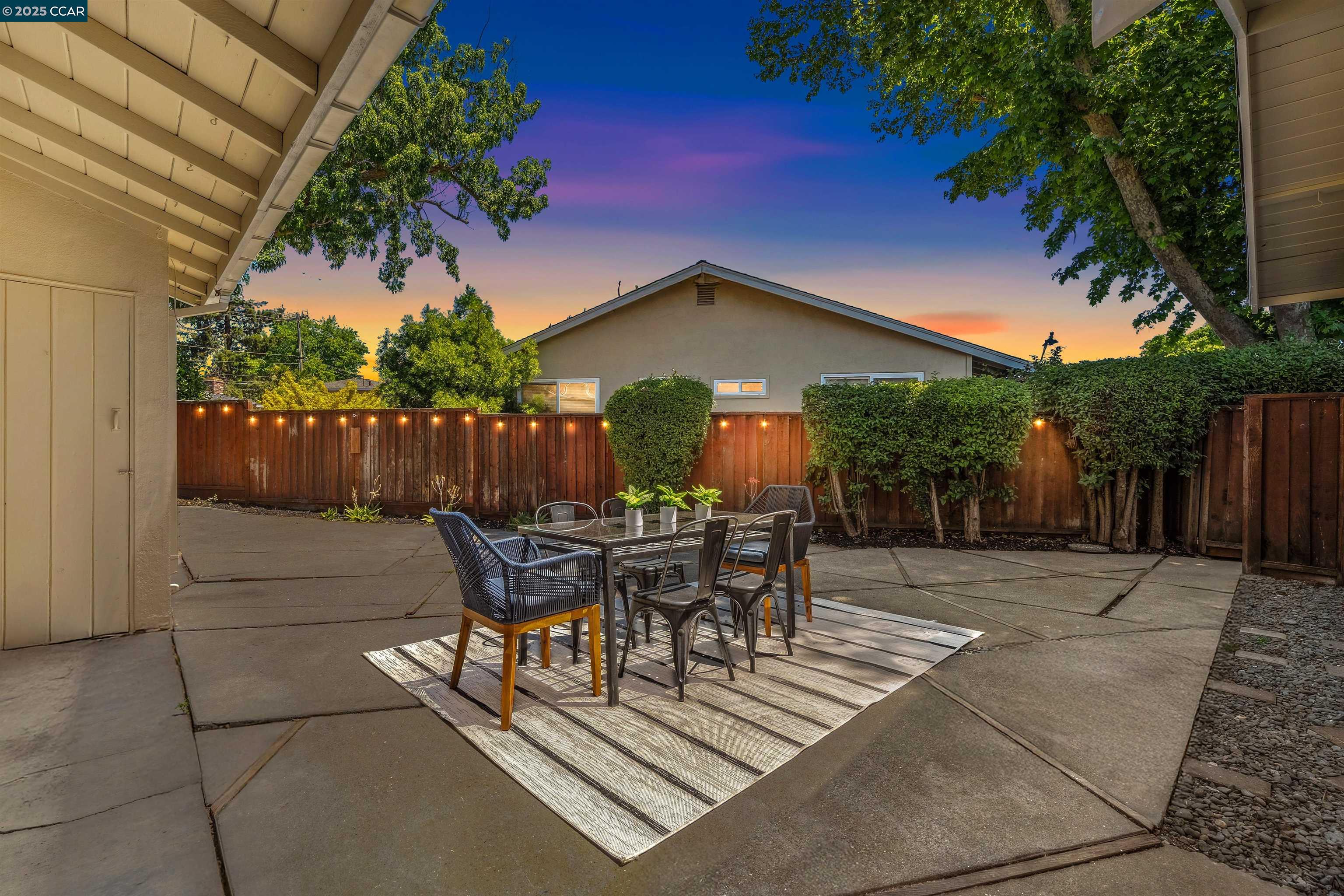 701 Duke Cir