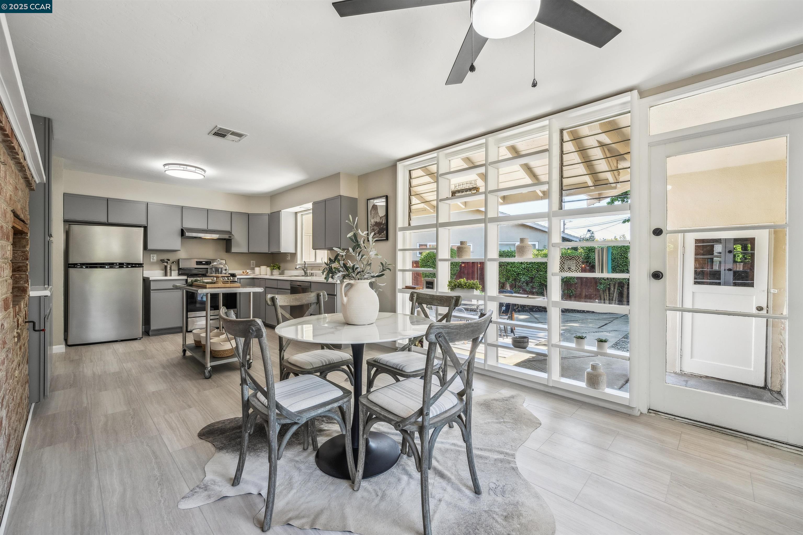 701 Duke Cir