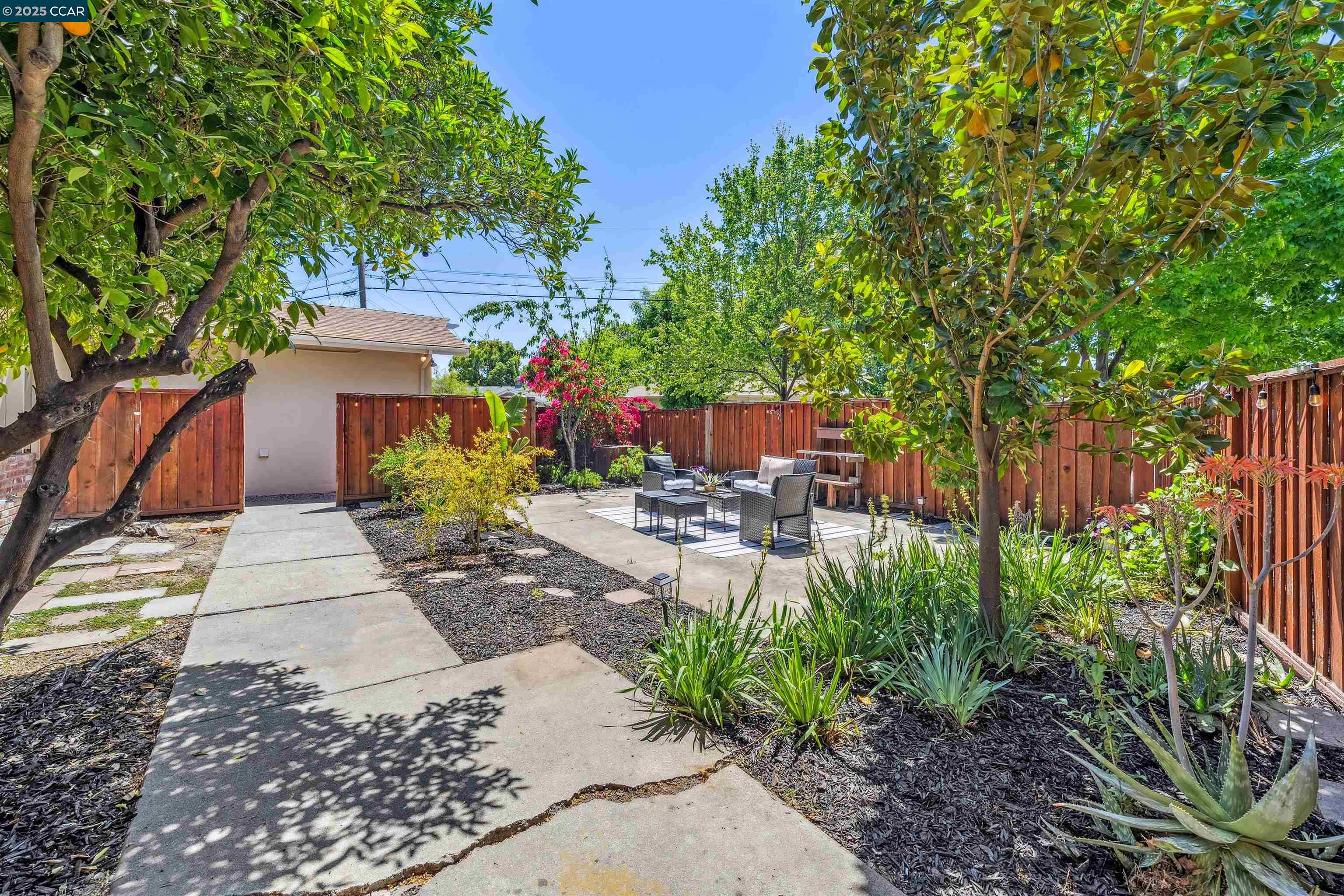 701 Duke Cir