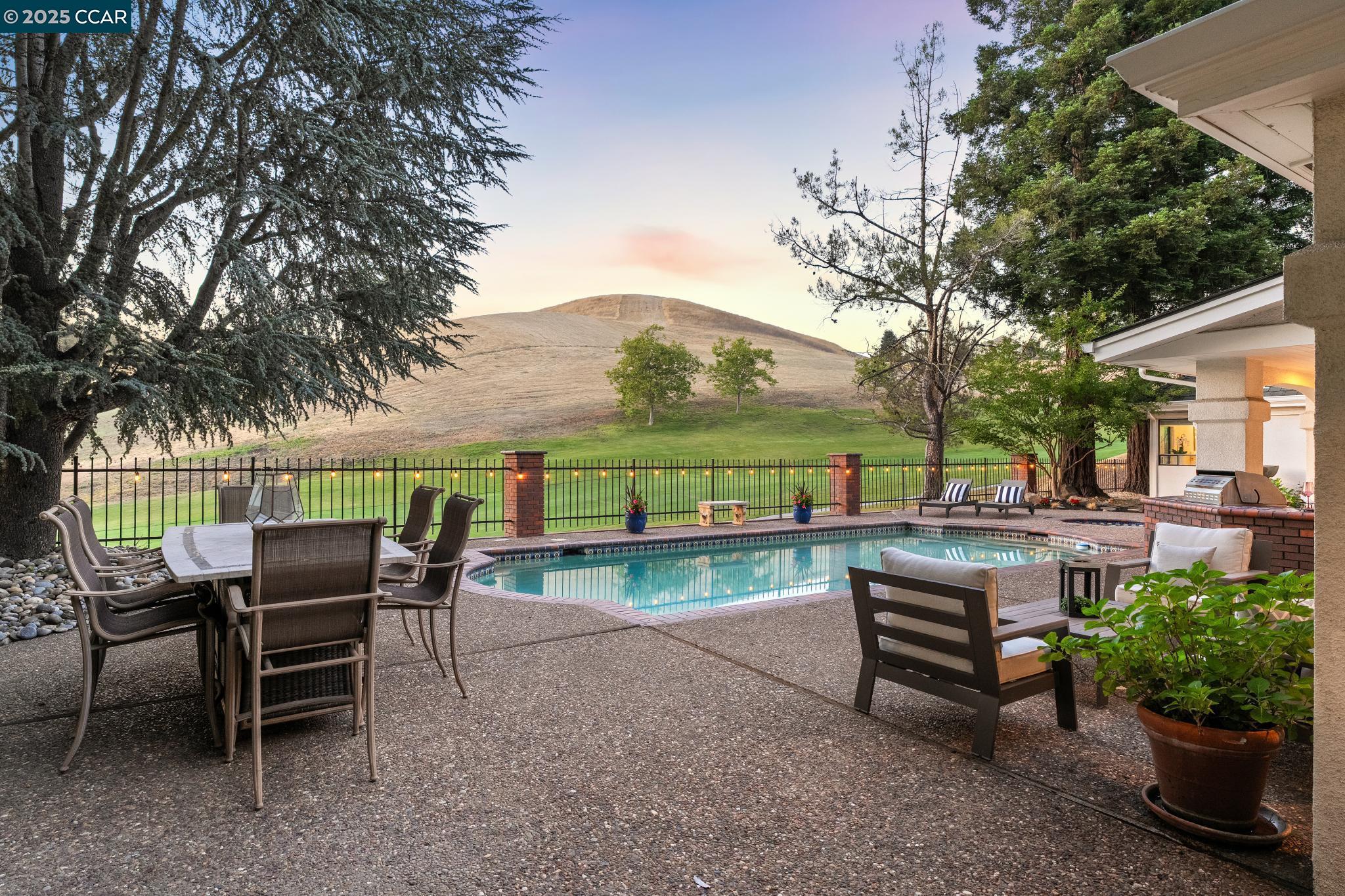 5037 Blackhawk Drive