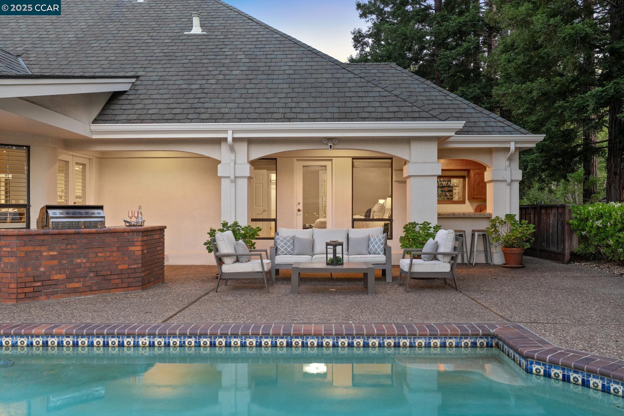 5037 Blackhawk Drive