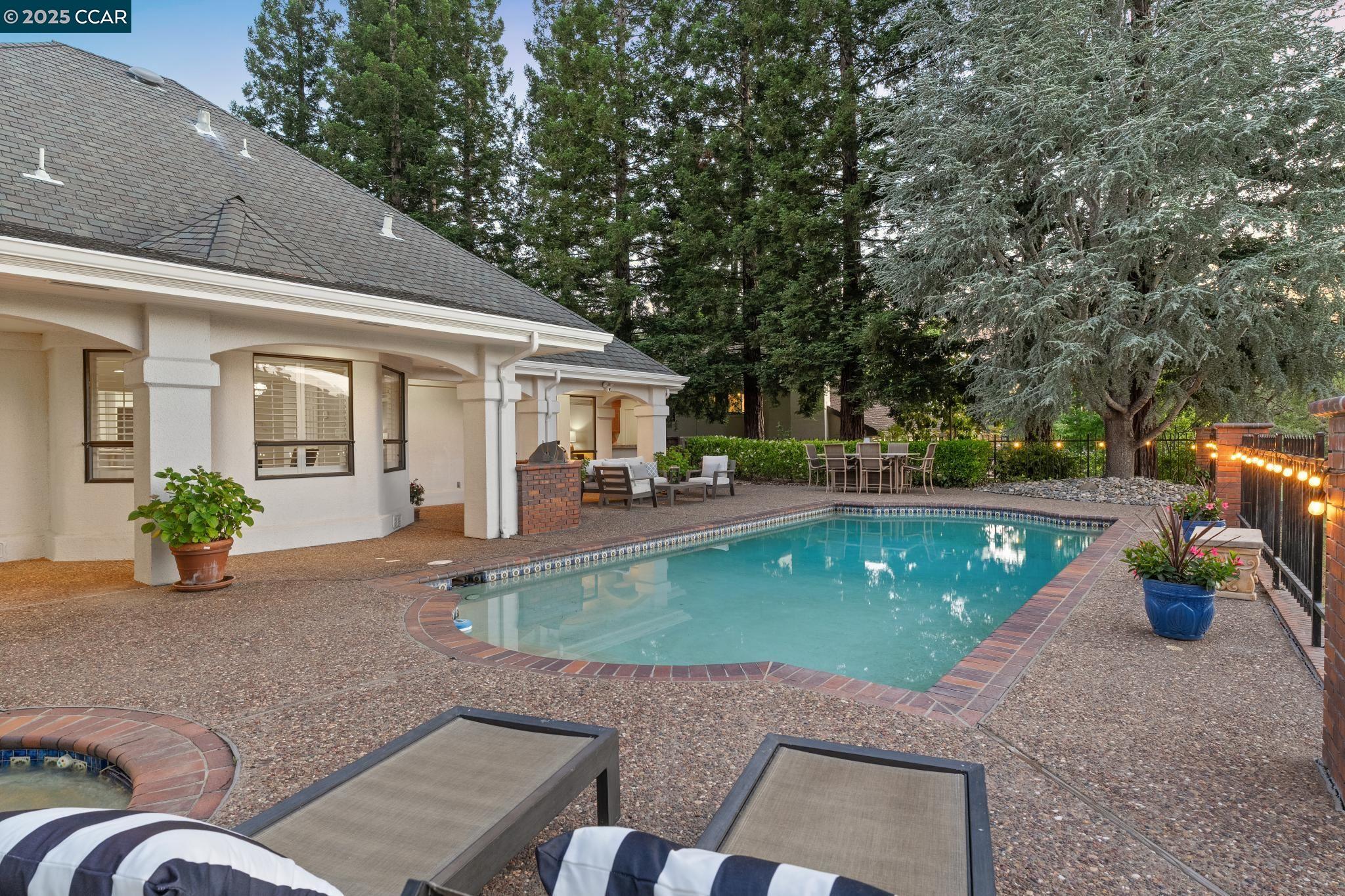 5037 Blackhawk Drive