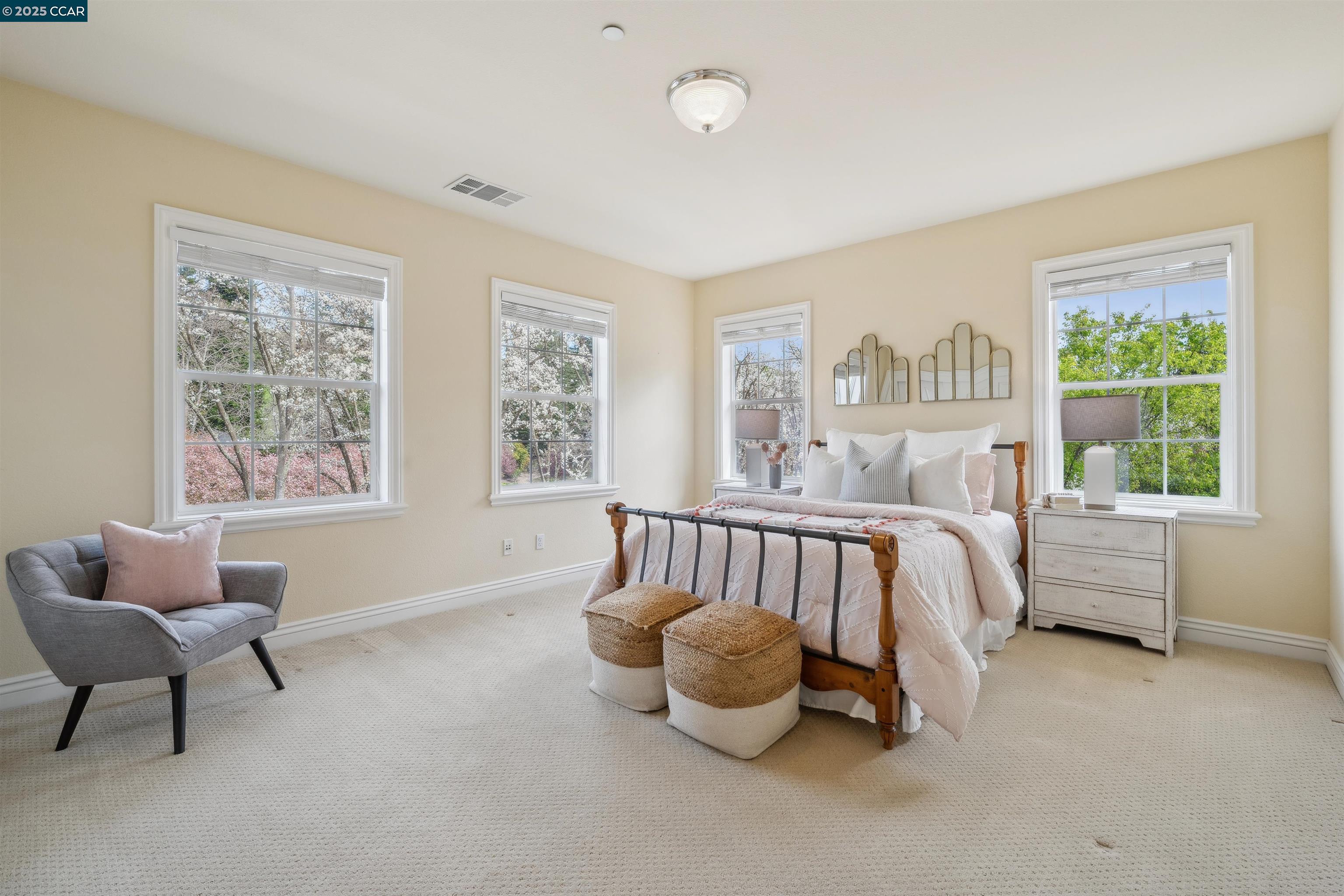 3 Brooktree Dr