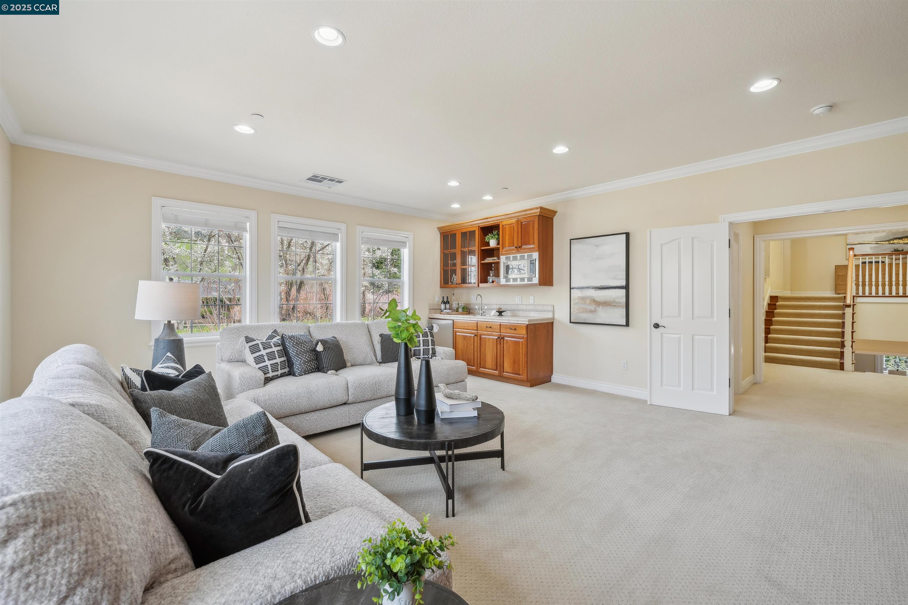 3 Brooktree Dr
