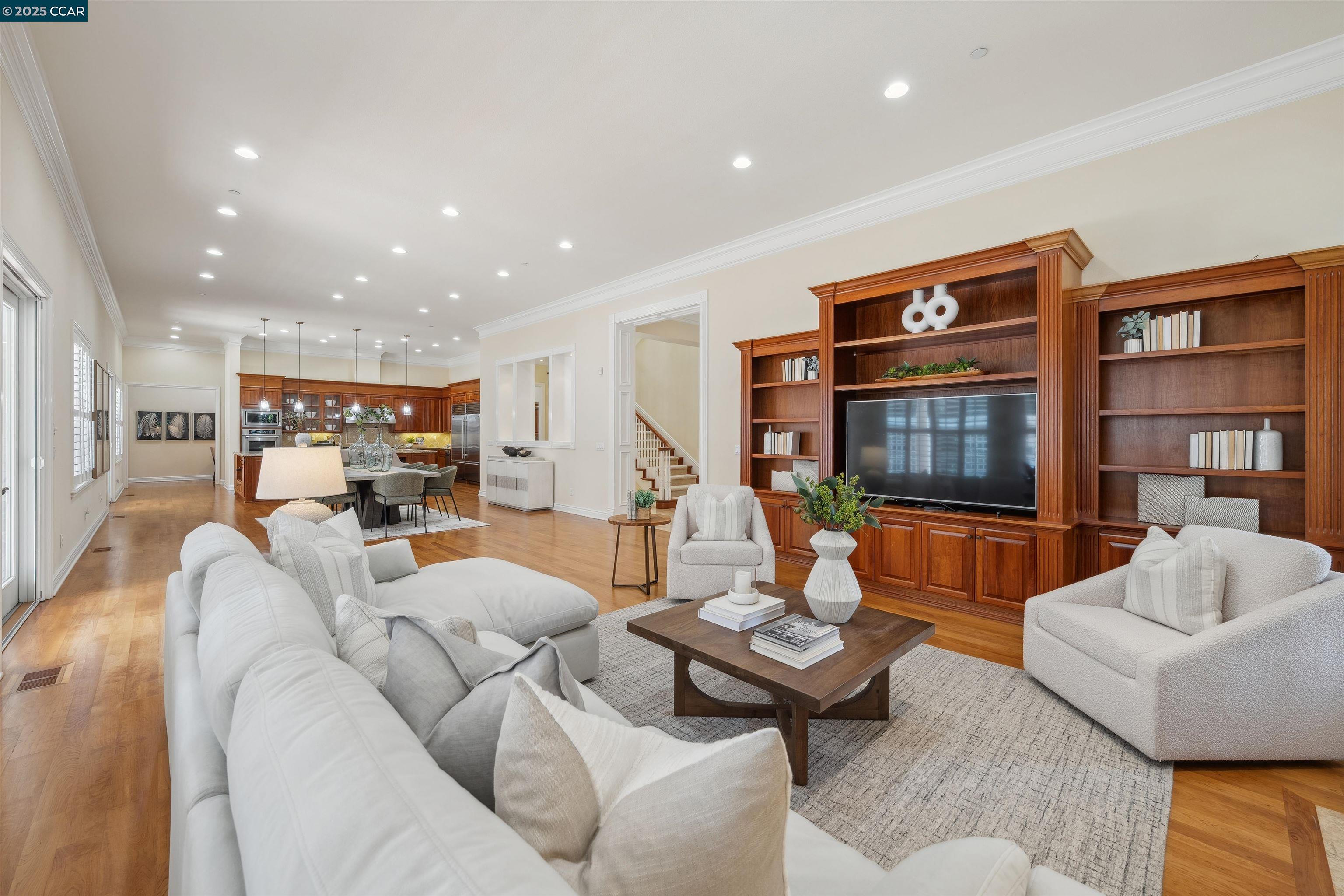 3 Brooktree Dr