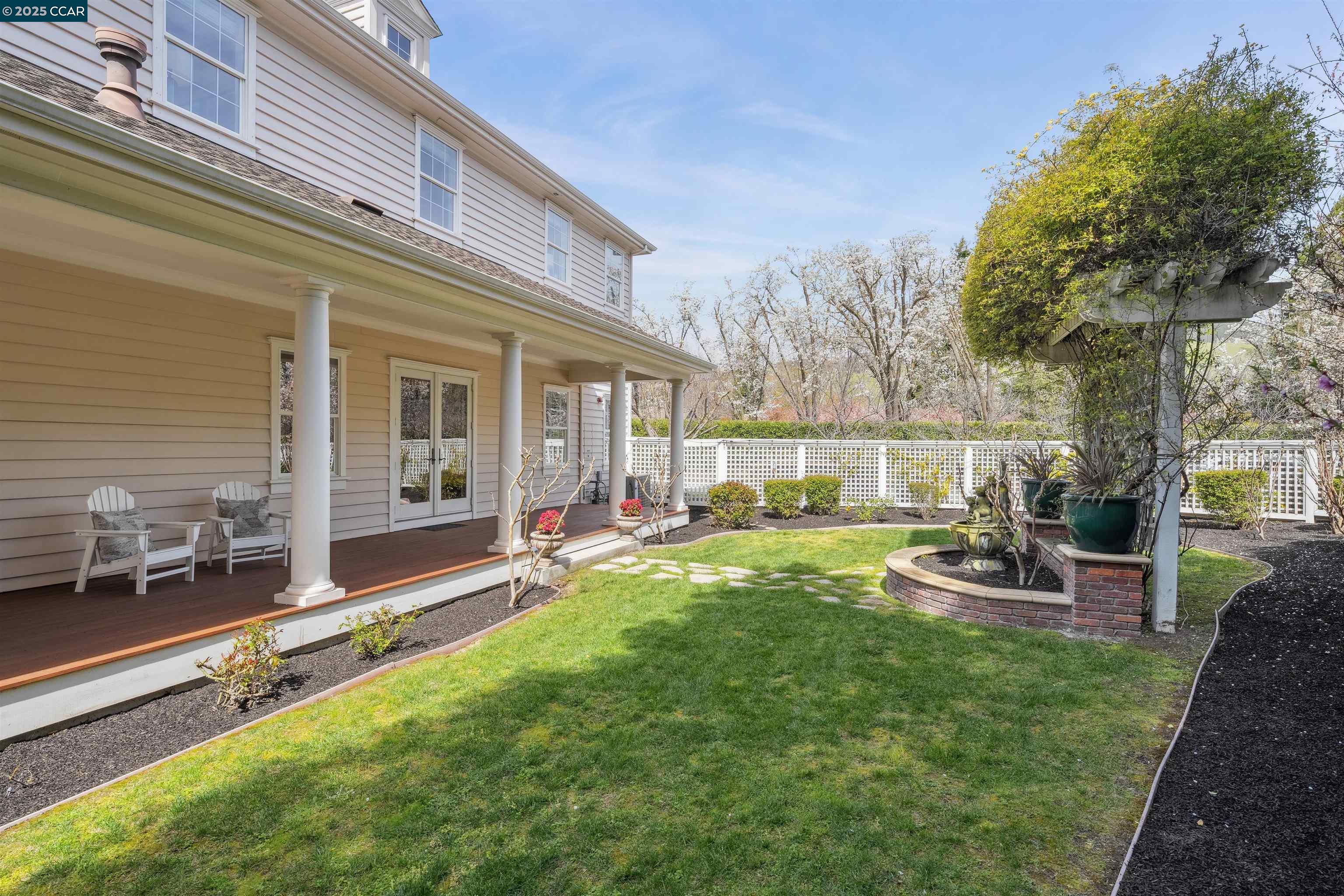 3 Brooktree Dr