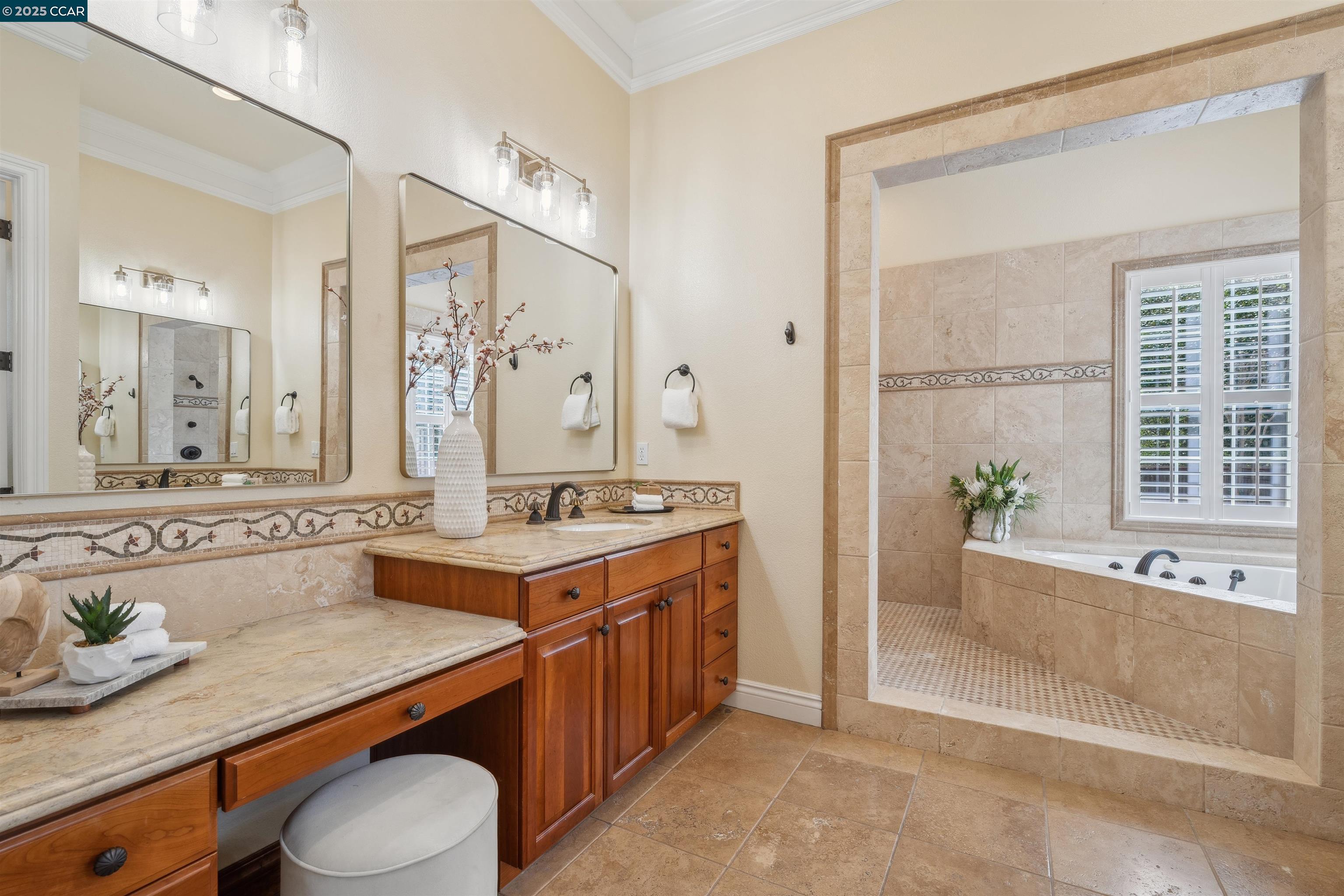 3 Brooktree Dr