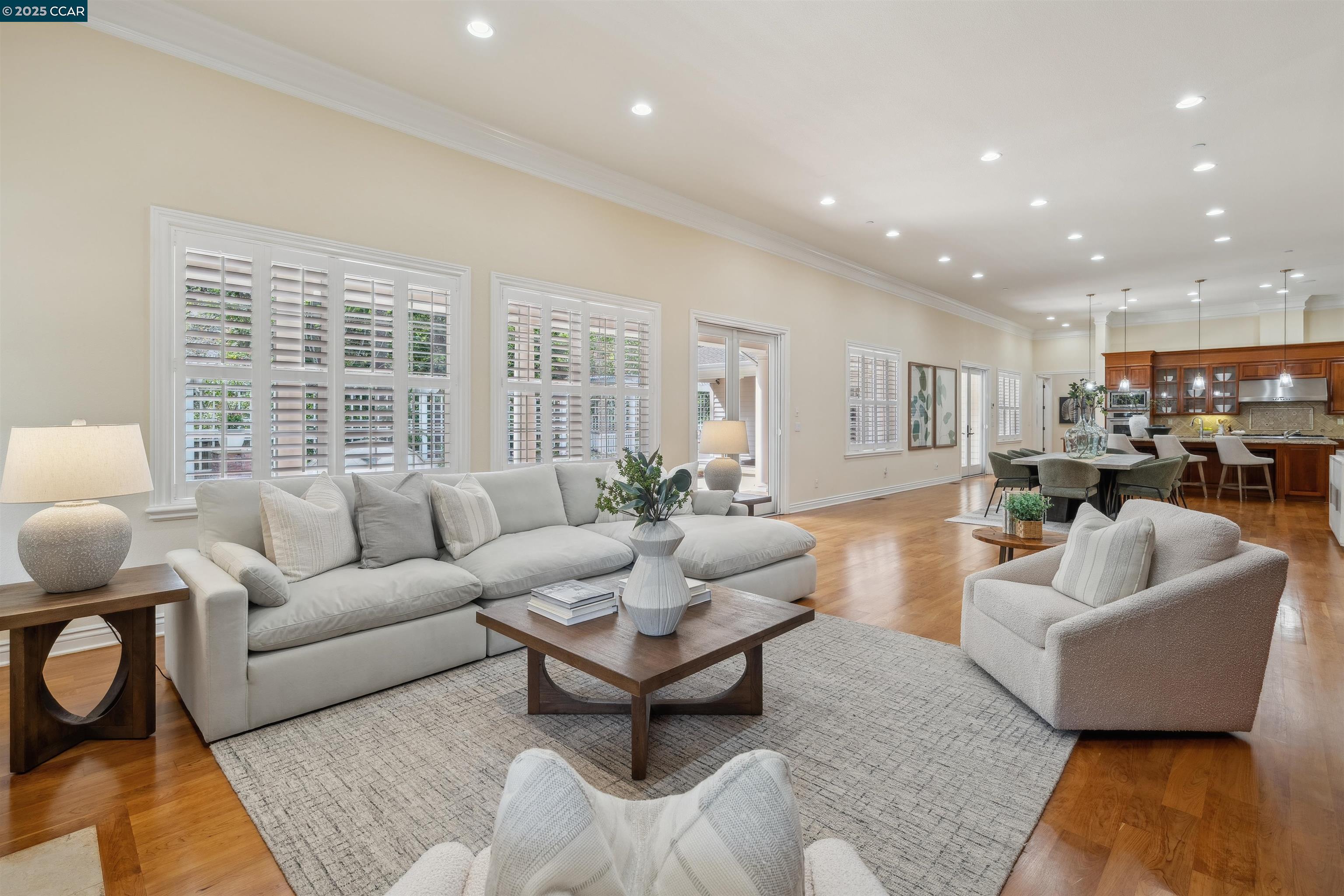 3 Brooktree Dr