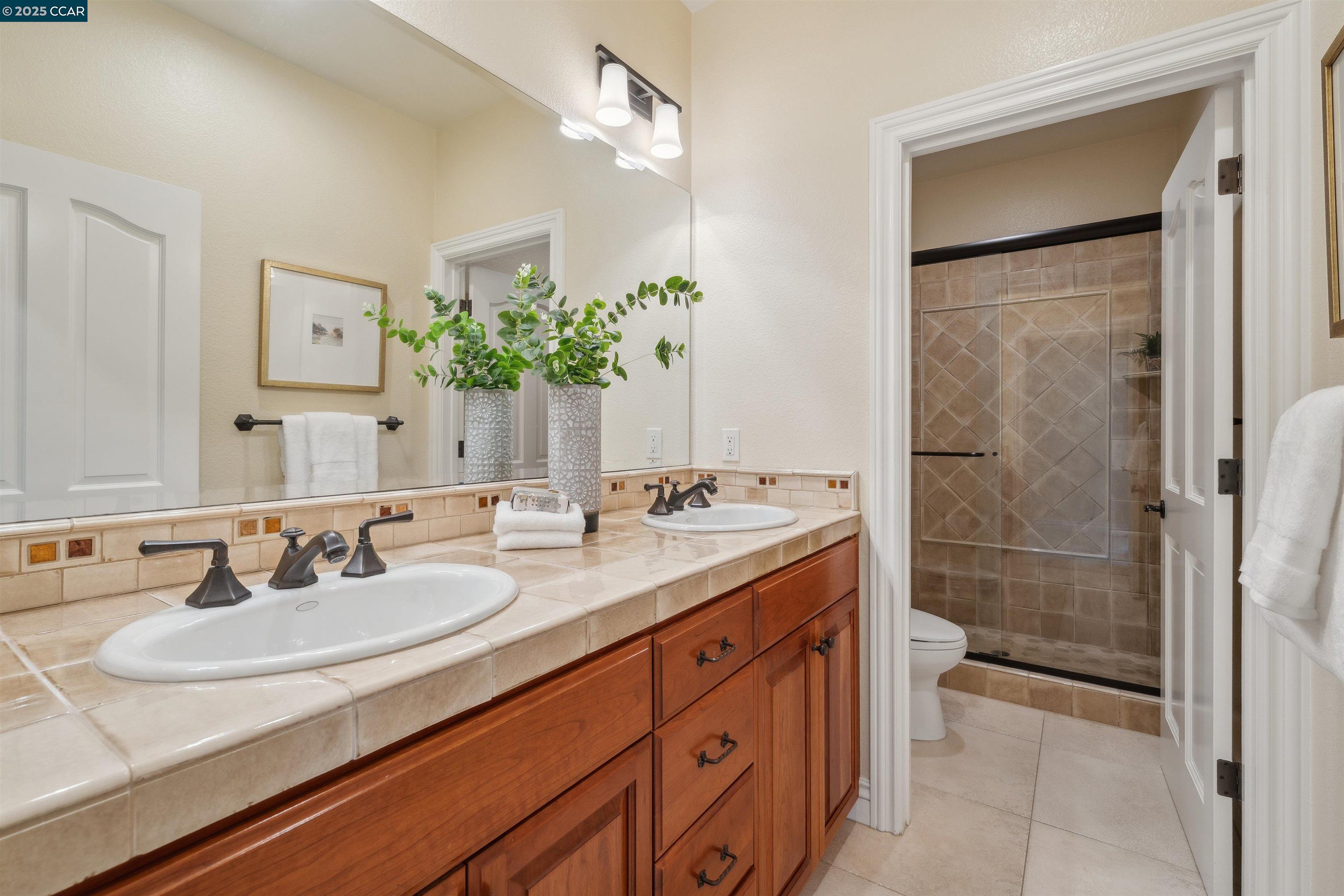 3 Brooktree Dr