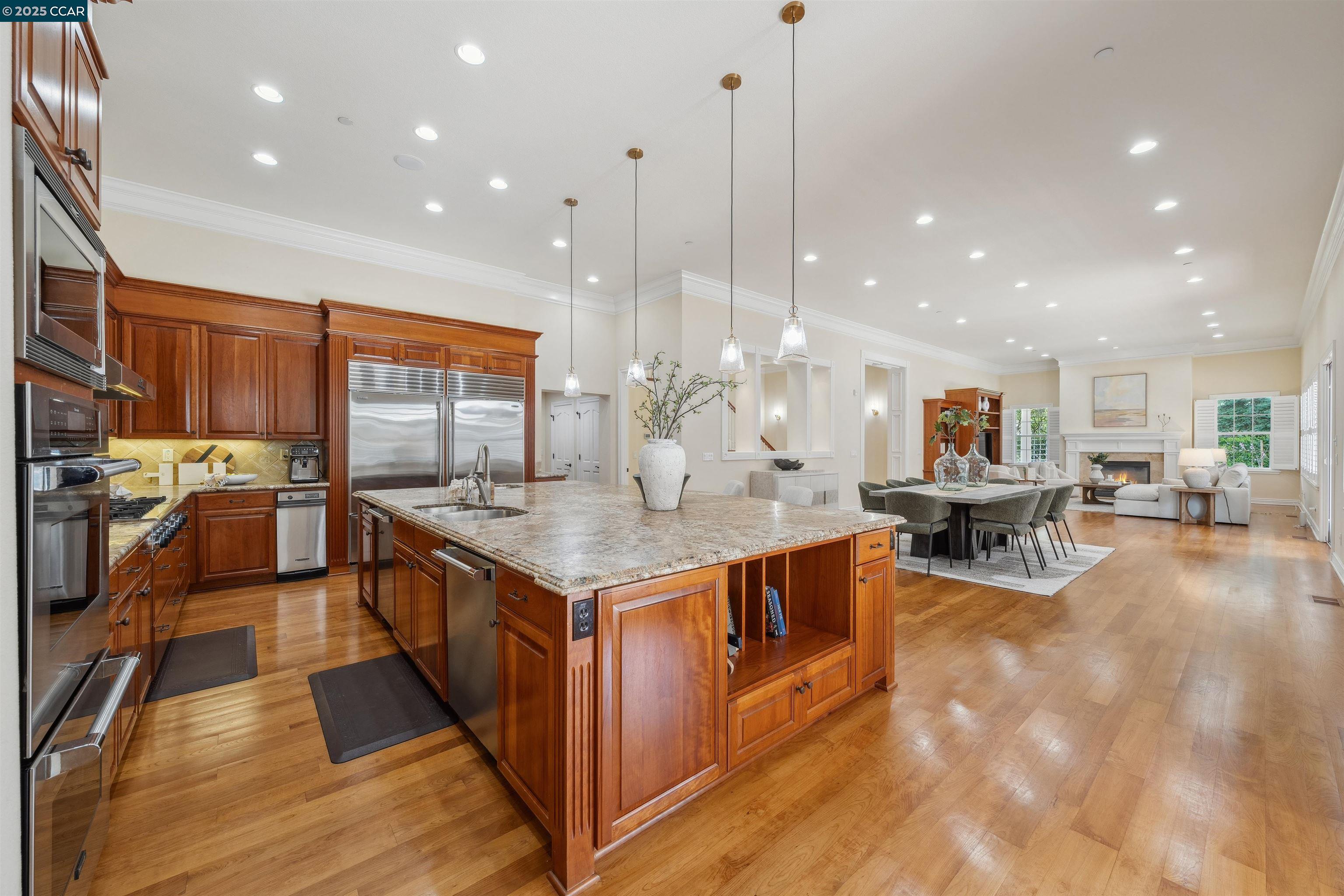 3 Brooktree Dr