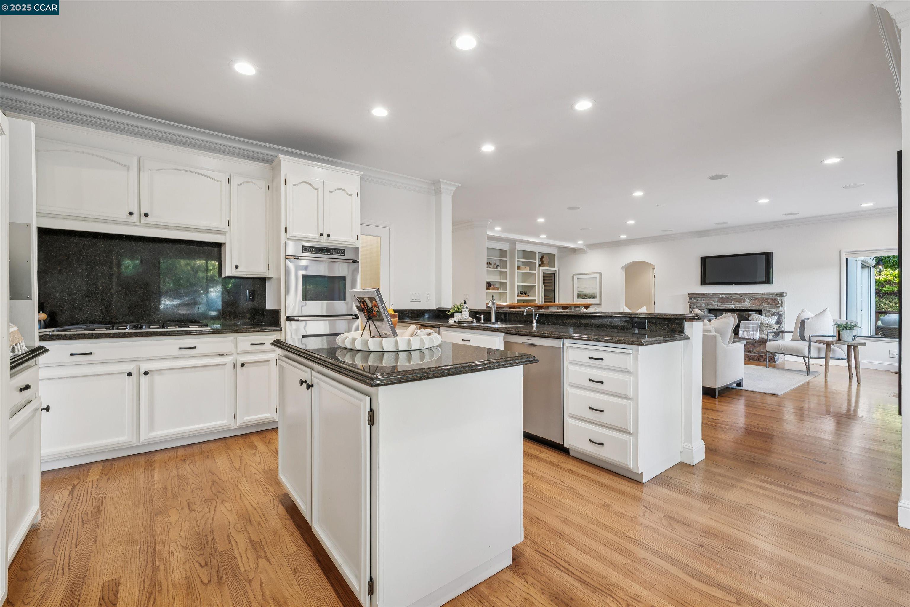3746 Deer Trail Ct