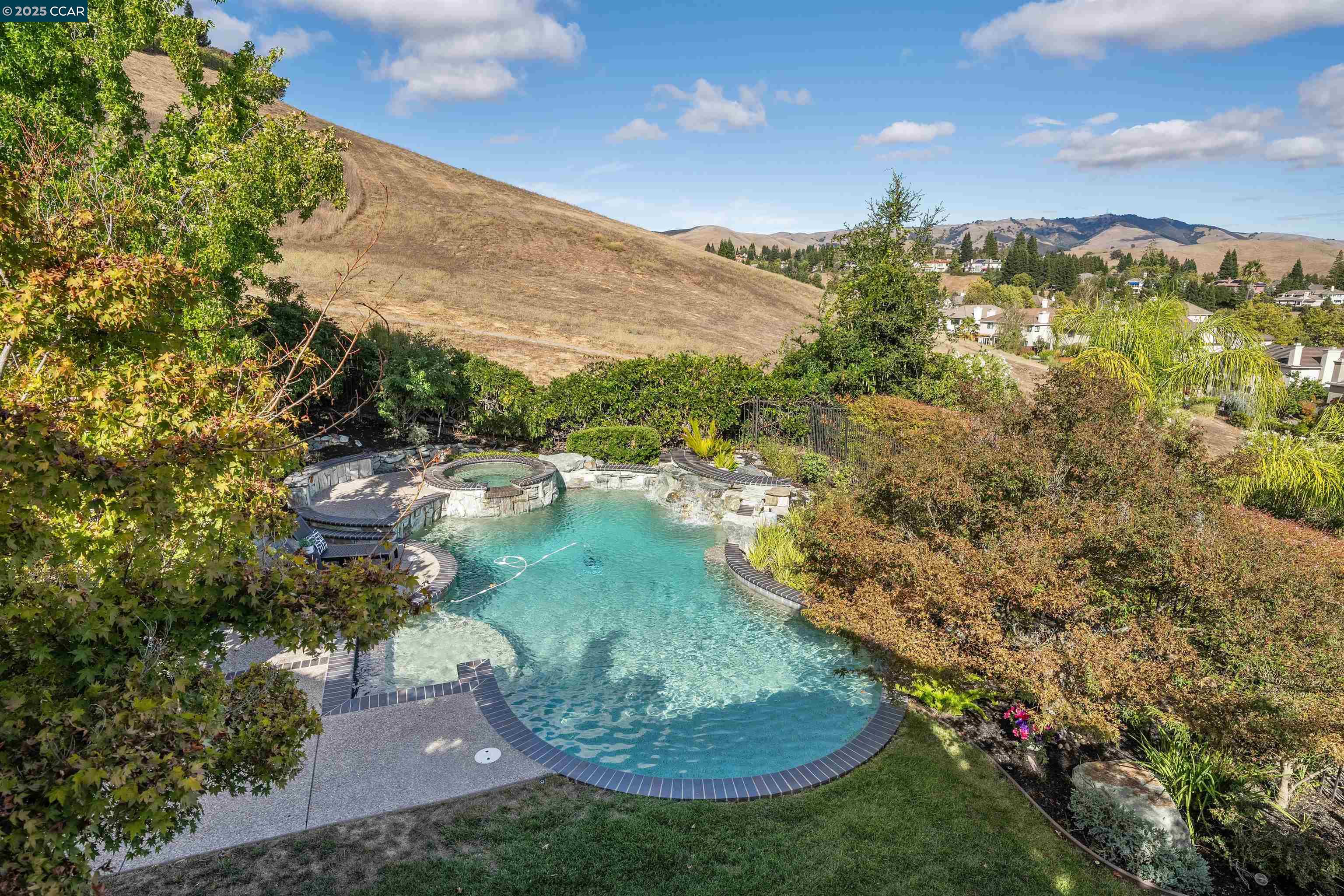 3746 Deer Trail Ct