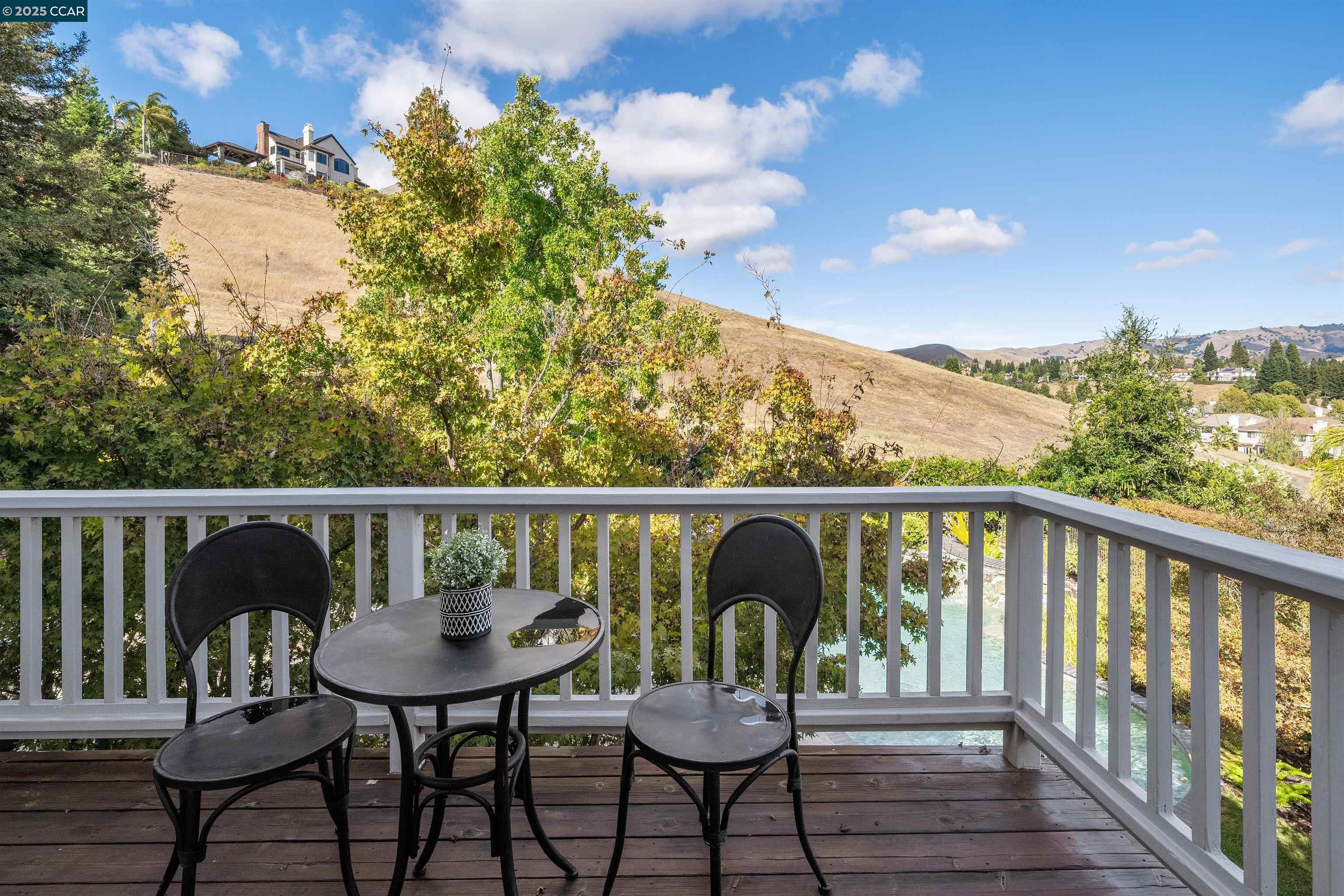 3746 Deer Trail Ct