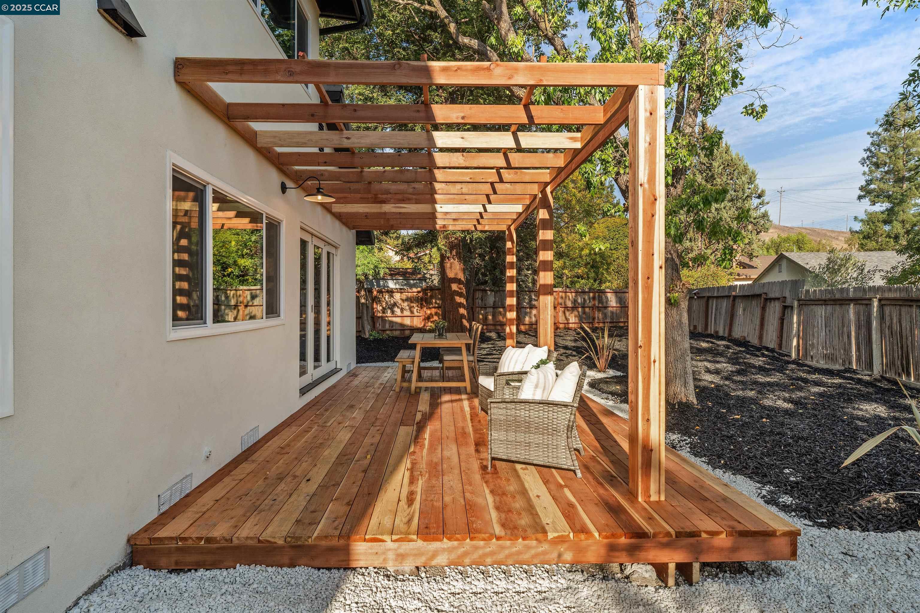 6 San Pedro Pl