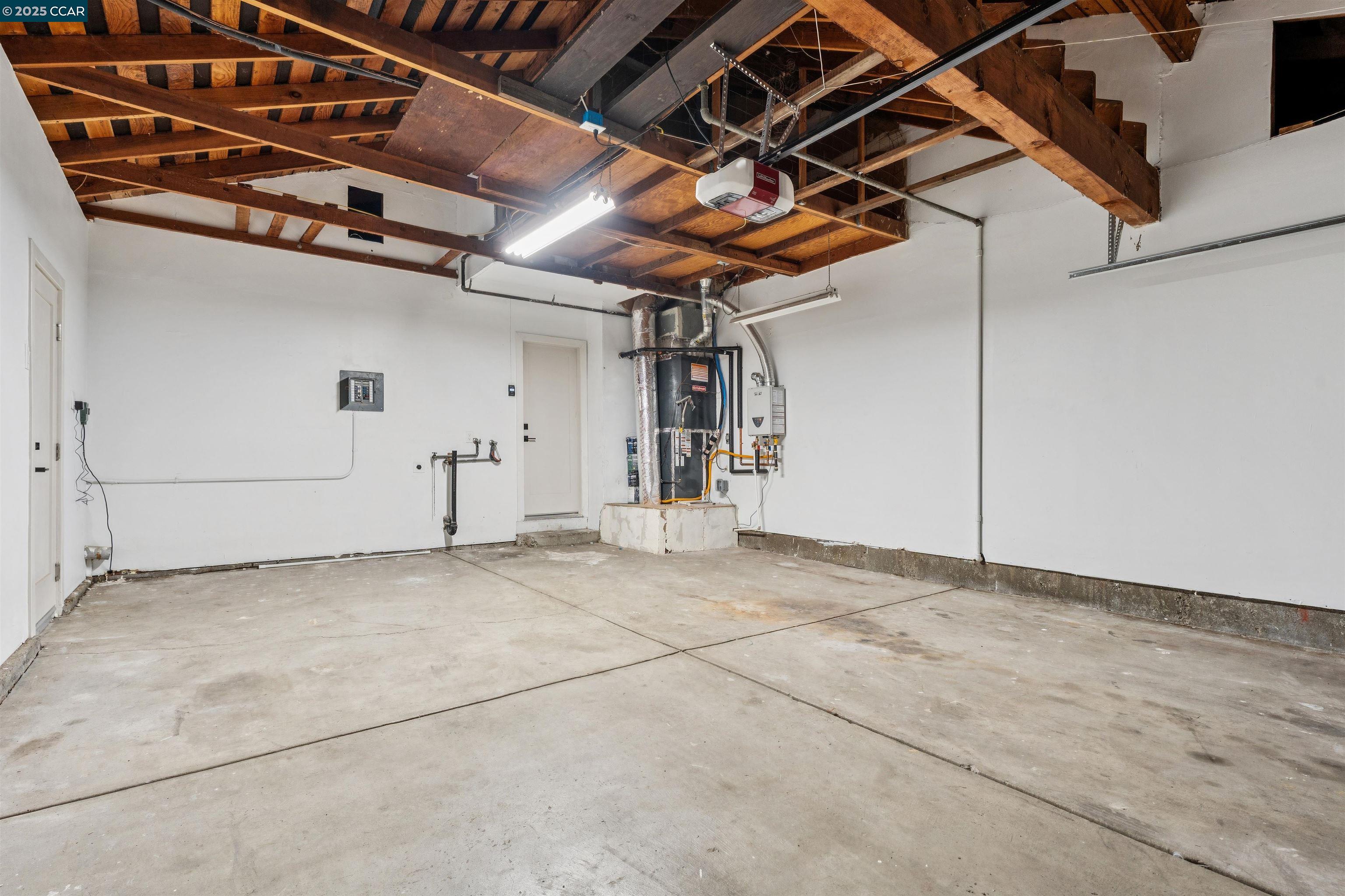 6 San Pedro Pl