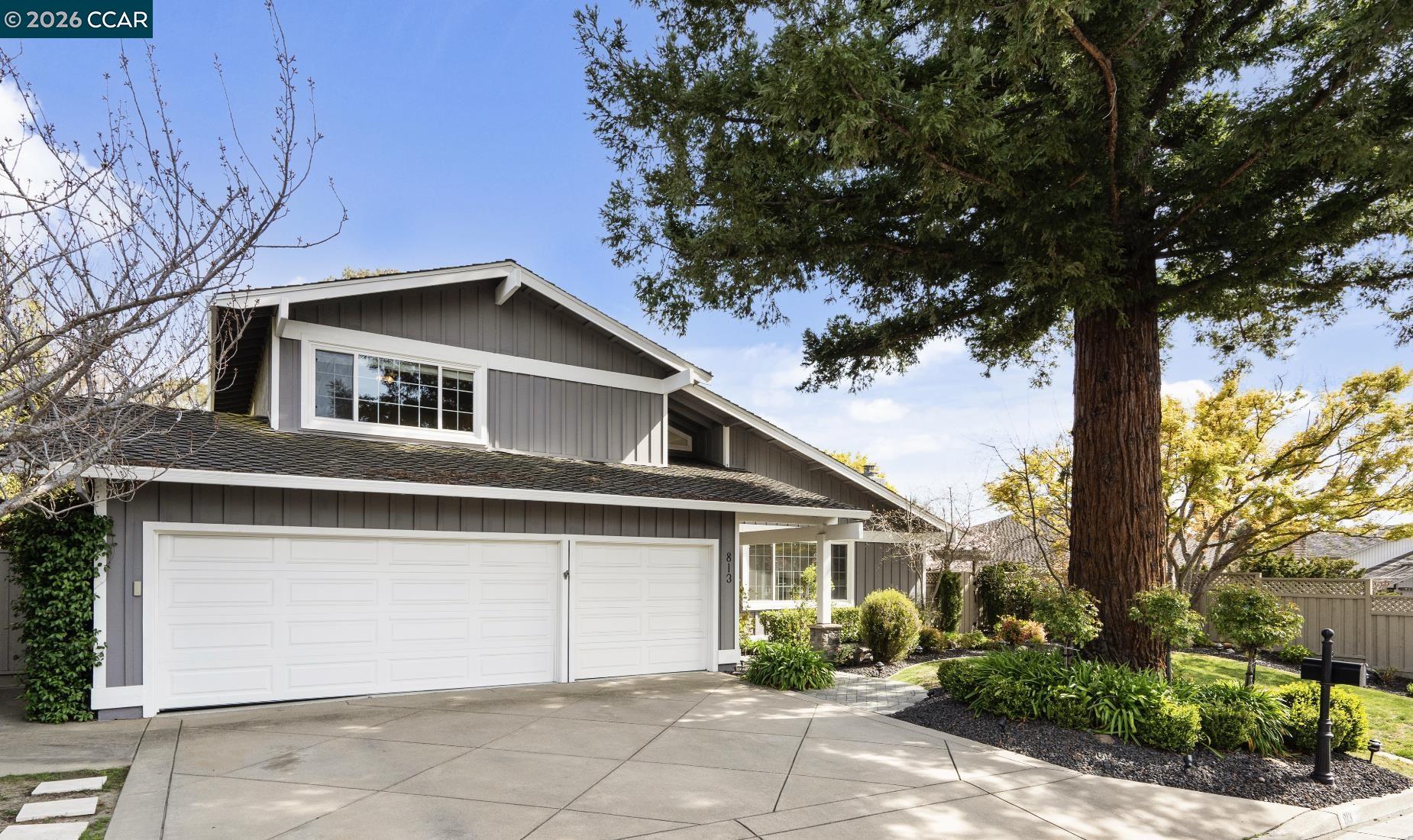 813 Columbine Ct