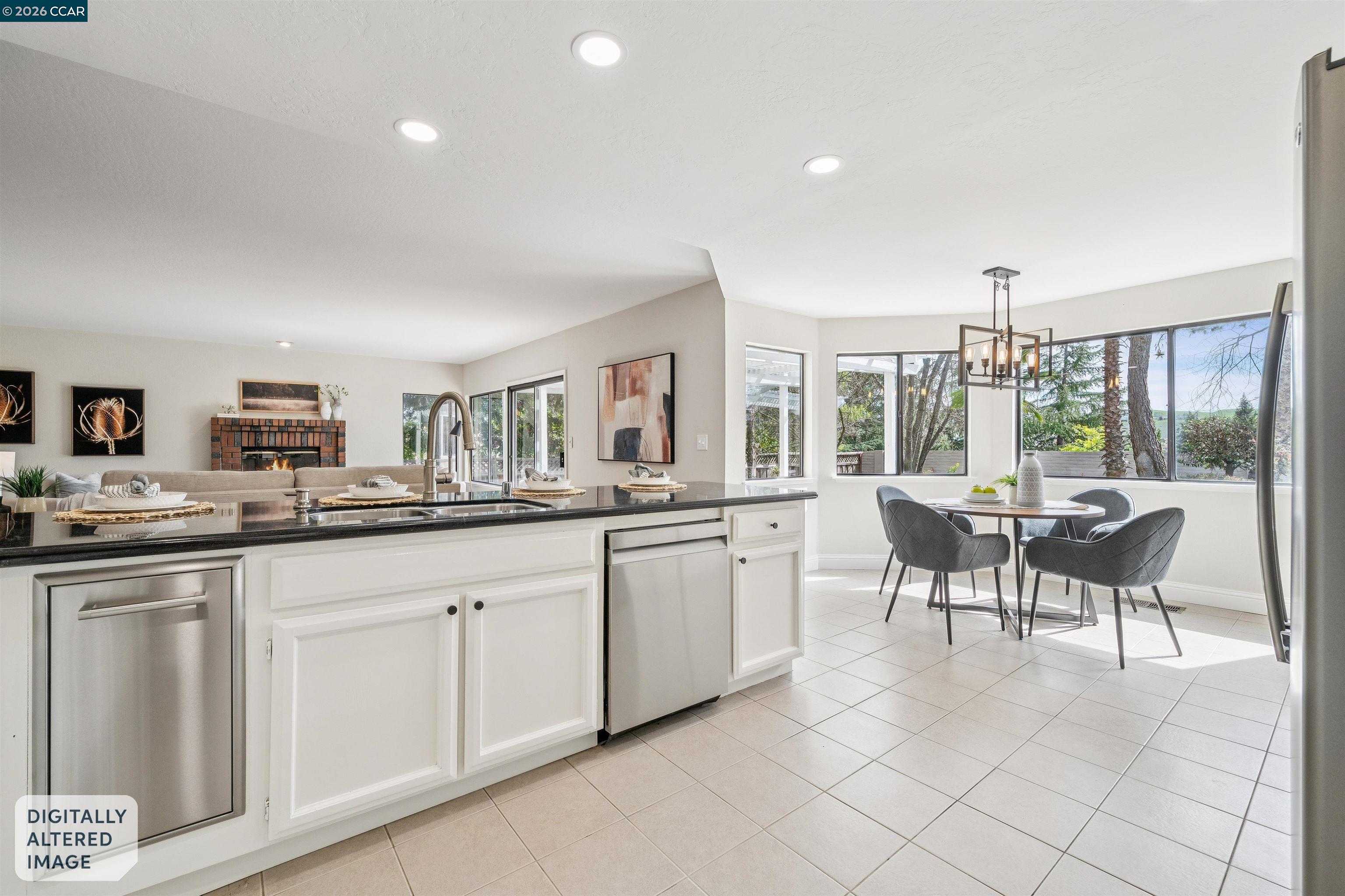 140 Cottonwood Ln