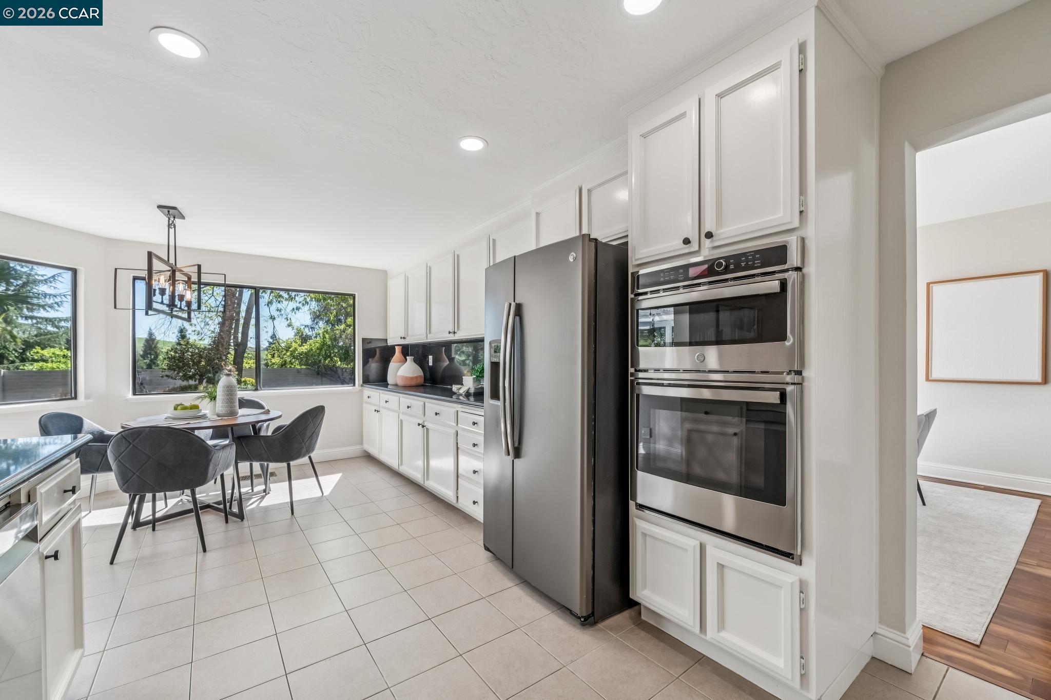 140 Cottonwood Ln