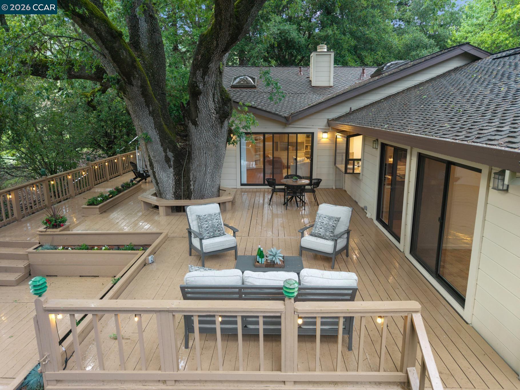 2165 Canyon Oak Ln