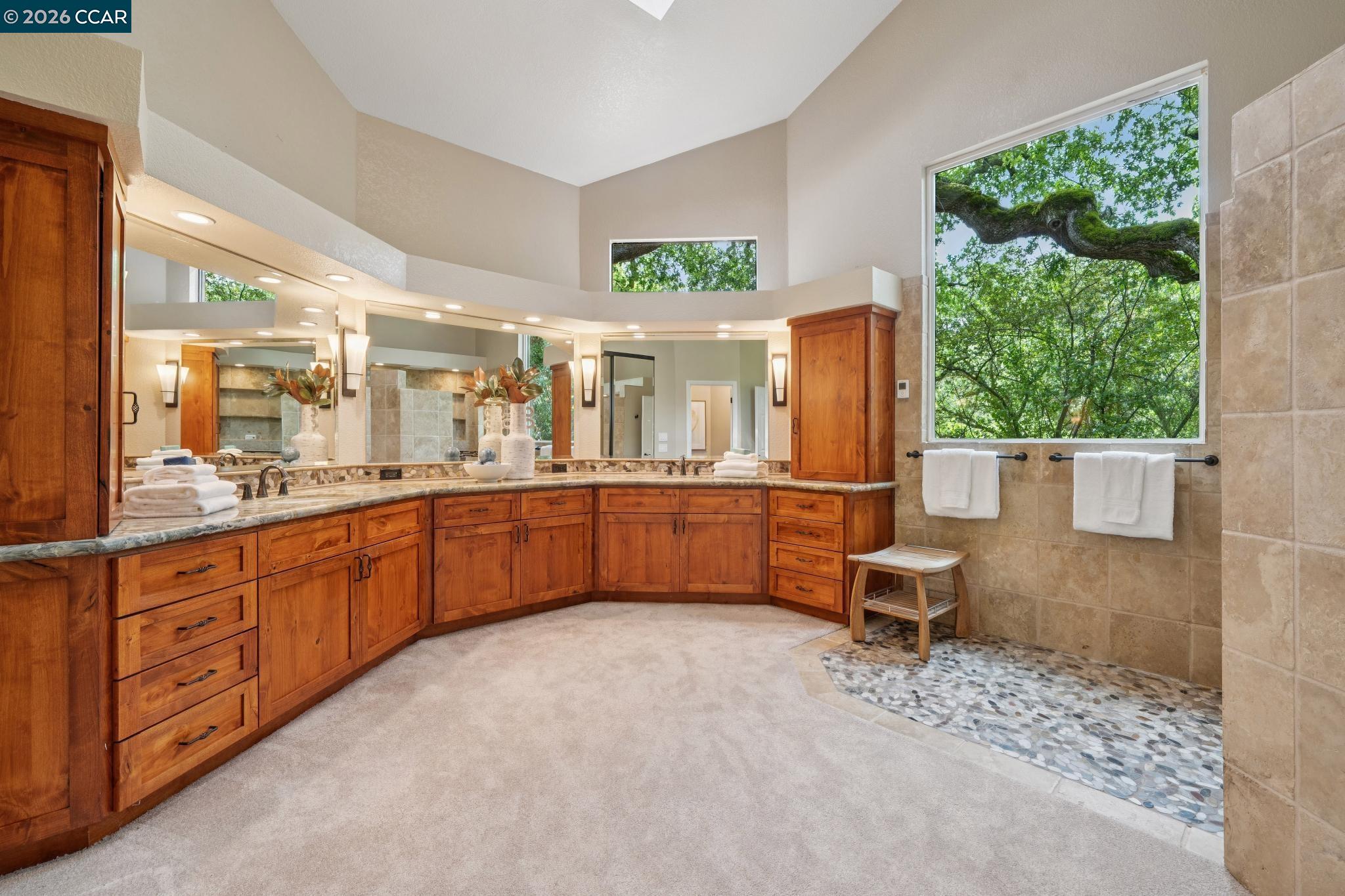 2165 Canyon Oak Ln