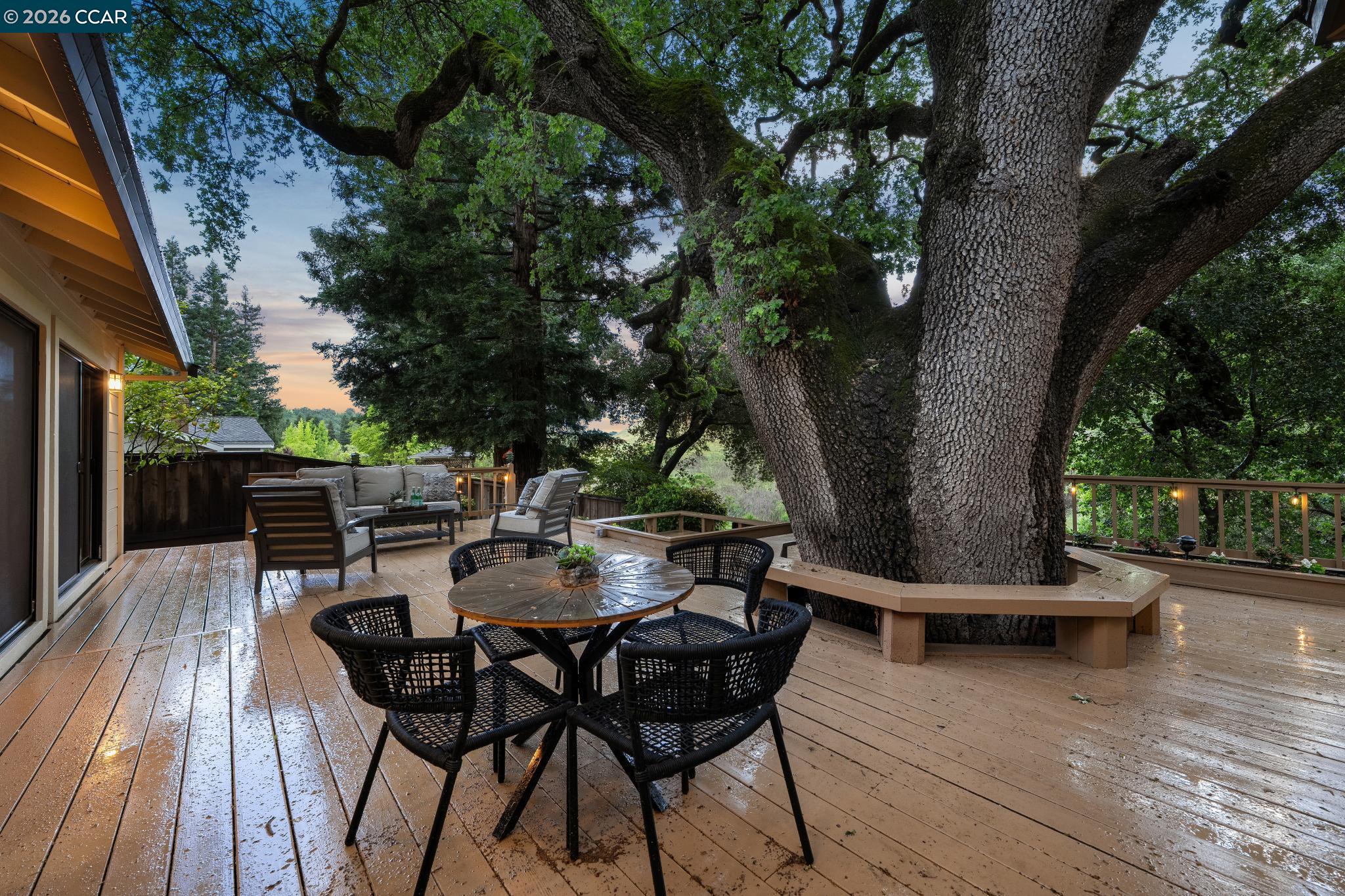 2165 Canyon Oak Ln