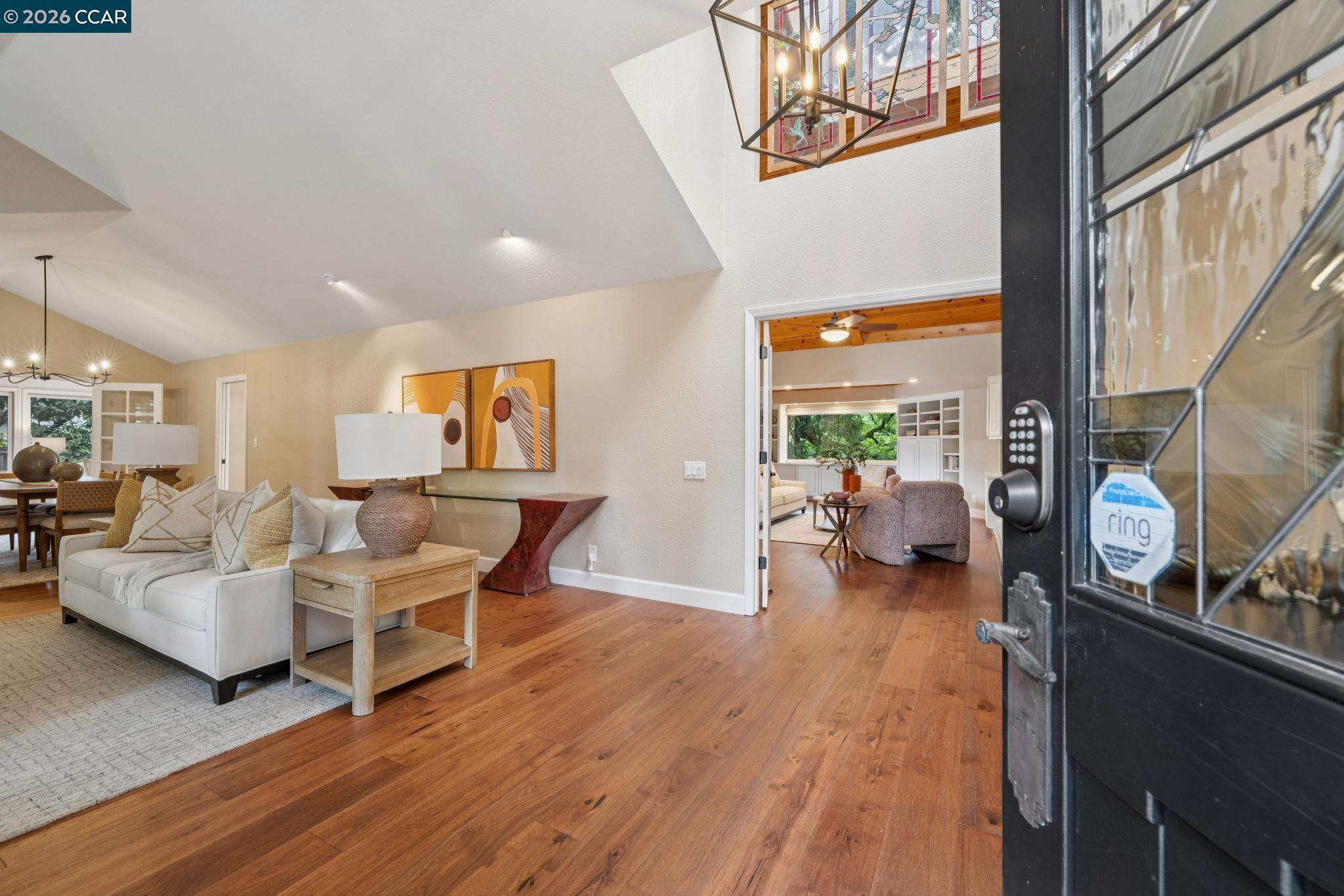 2165 Canyon Oak Ln