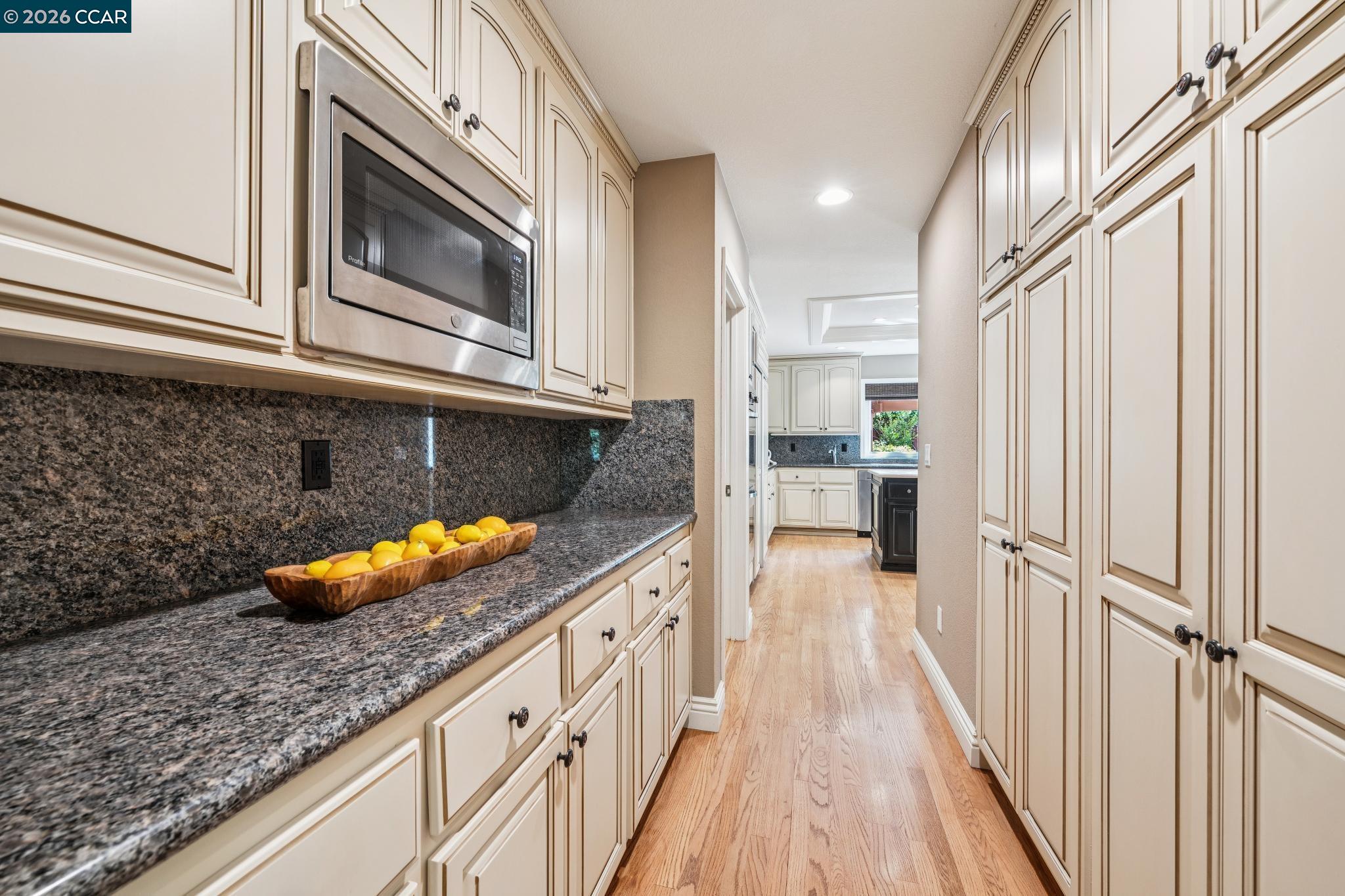 3271 Blackhawk Meadow Dr