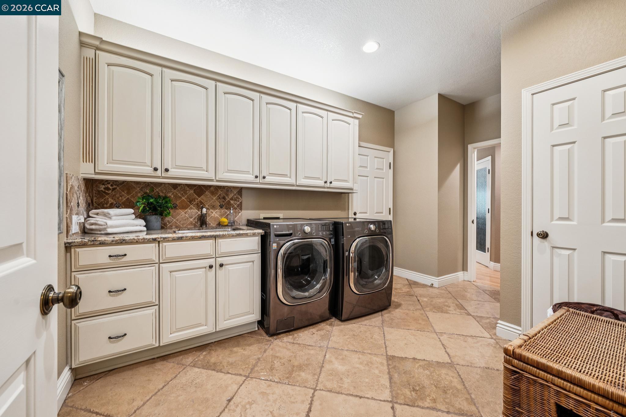 3271 Blackhawk Meadow Dr