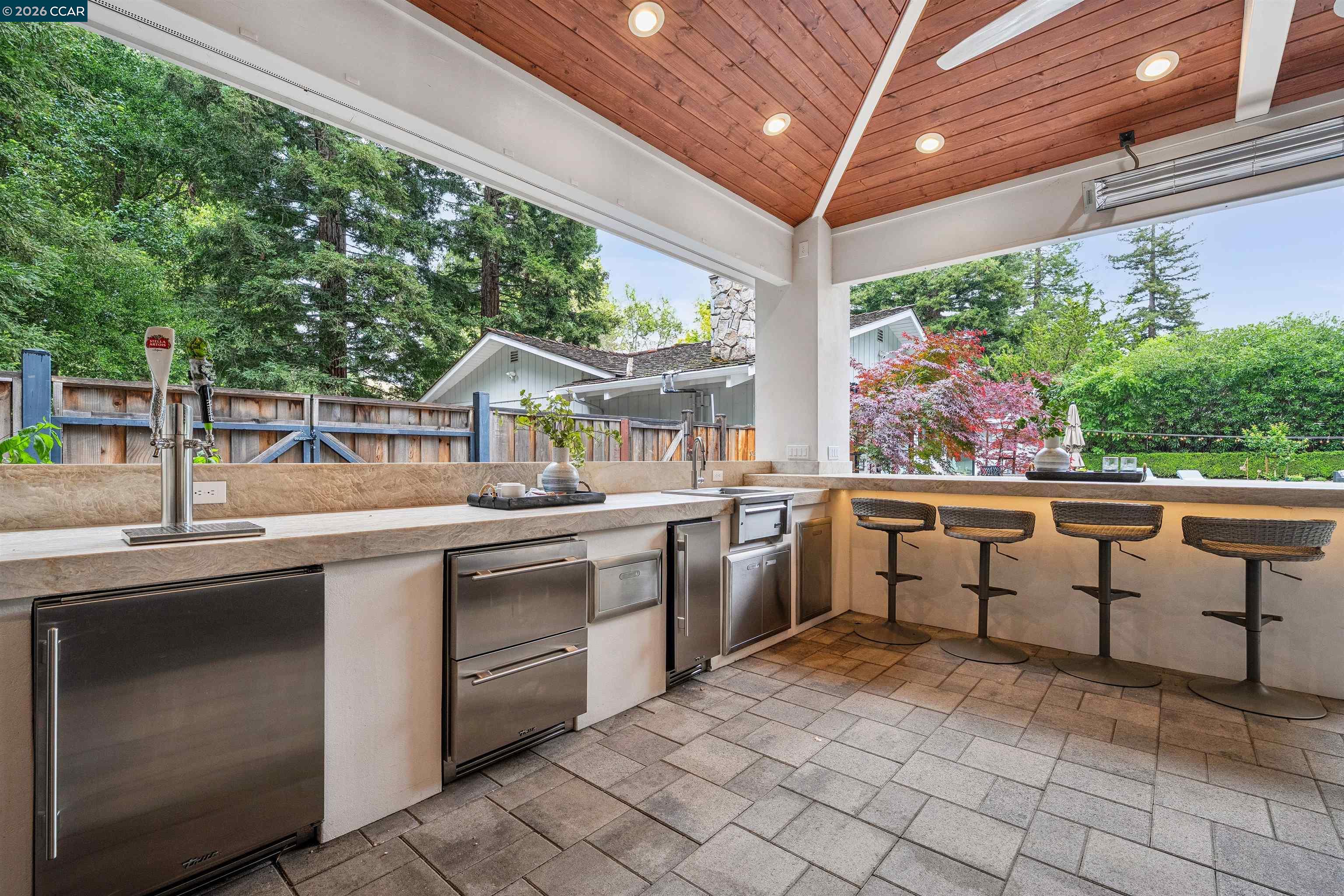 2348 Holly Oak Dr